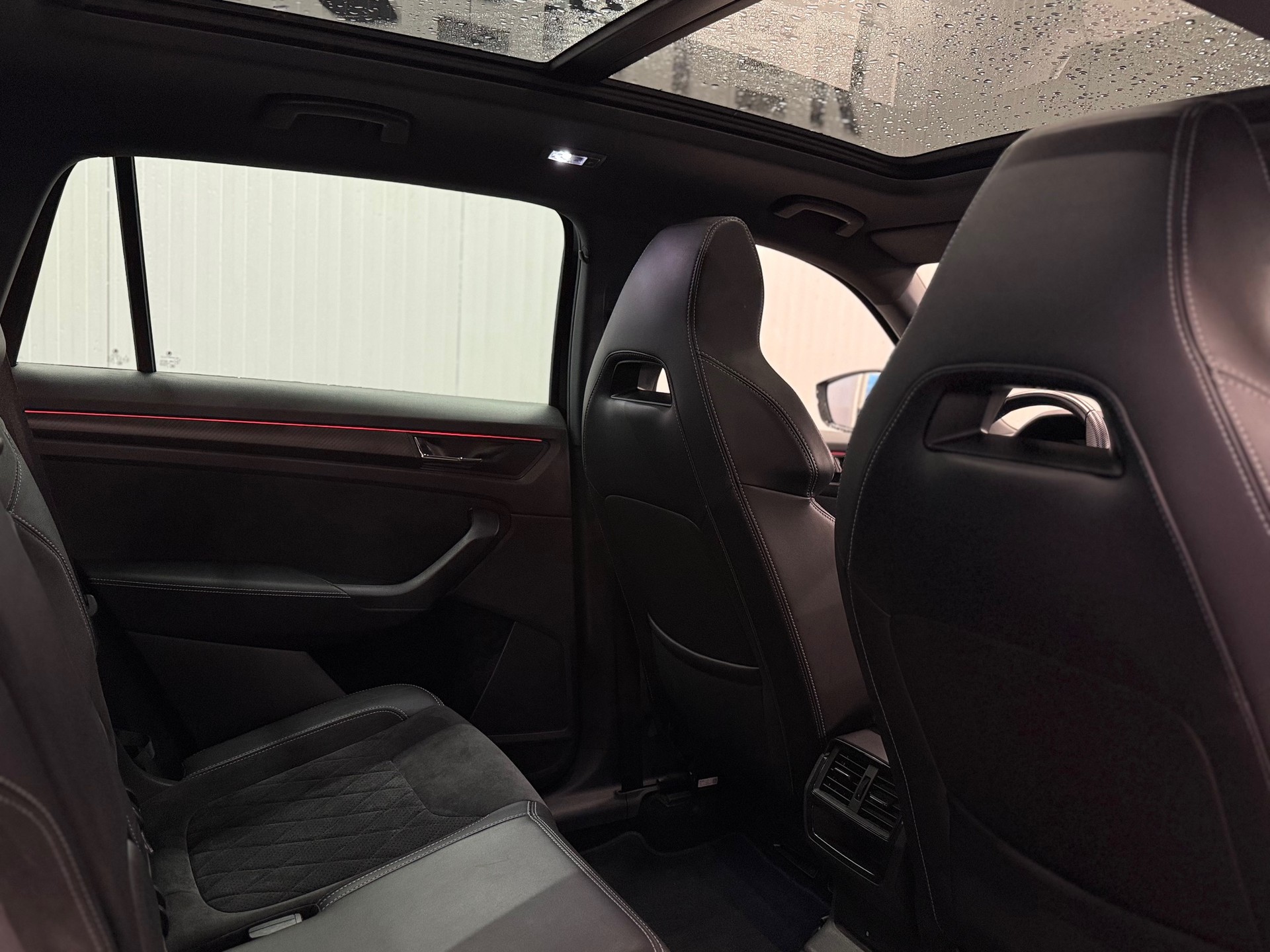 SKODA Kodiaq 2.0 TDI SCR SportLine 4x4 DSG-image-10