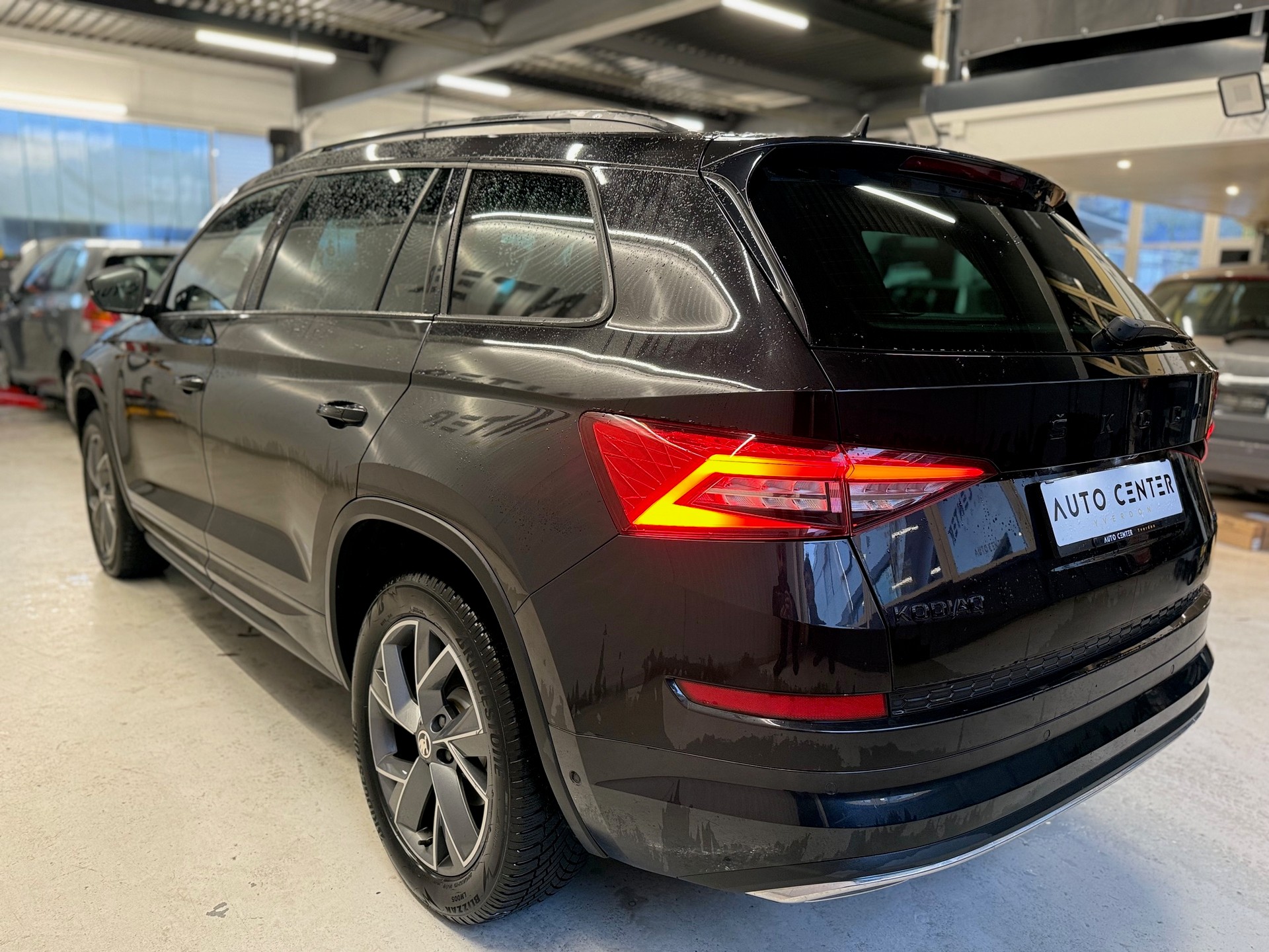 SKODA Kodiaq 2.0 TDI SCR SportLine 4x4 DSG-image-6