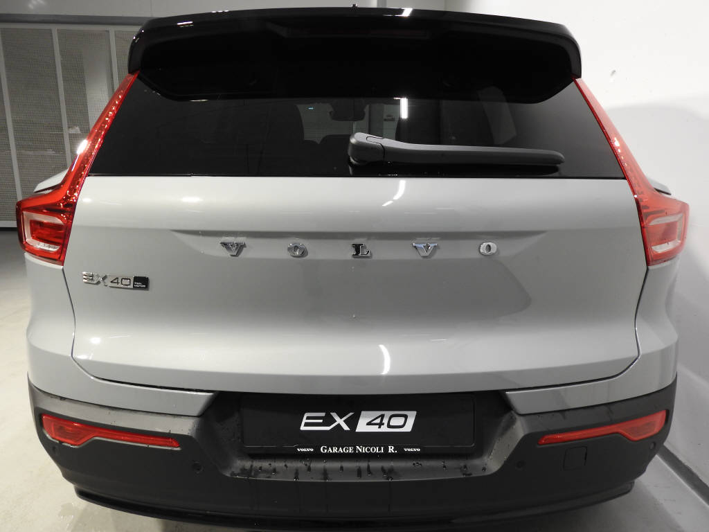 VOLVO EX40 Twin Ultra AWD-image-4
