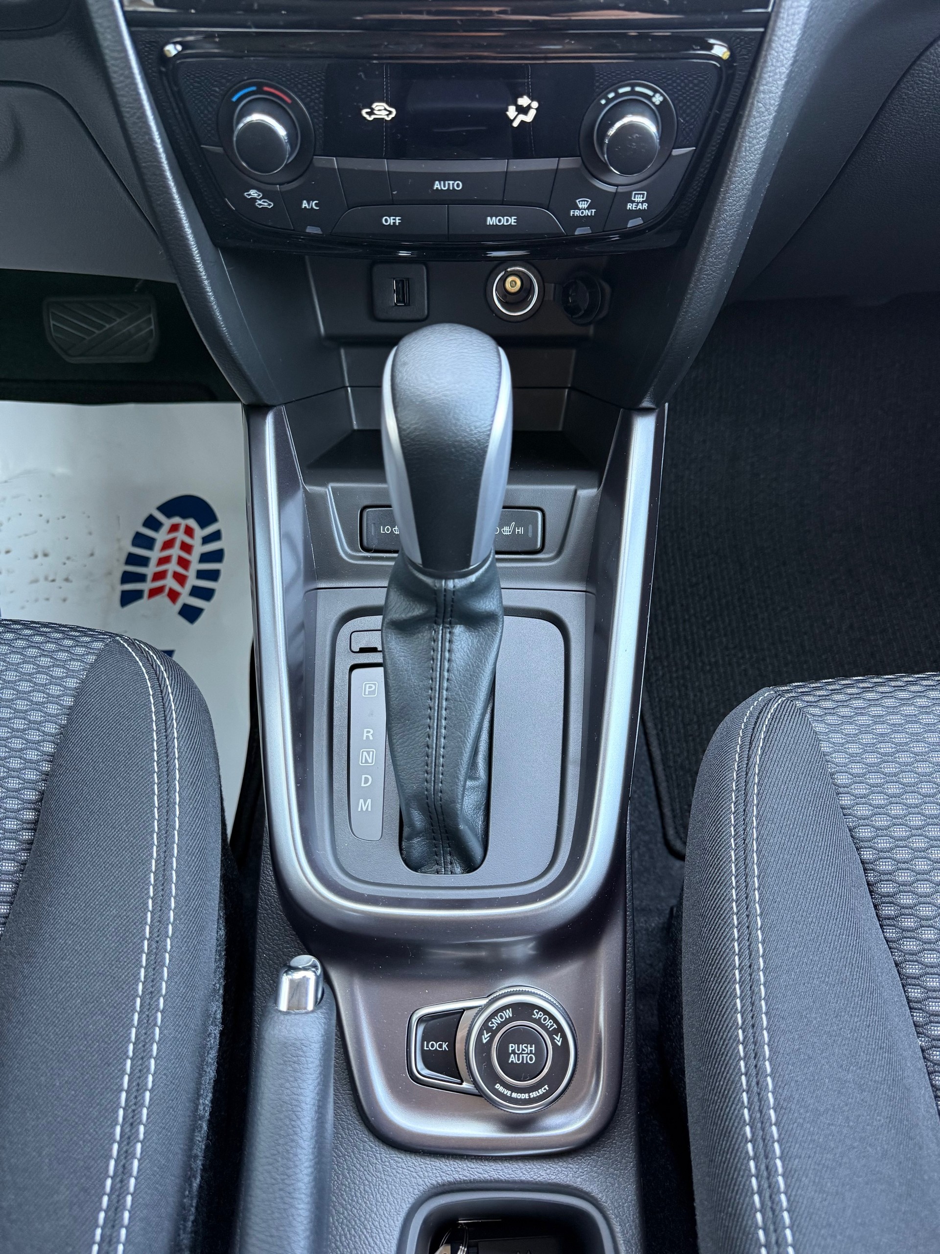 SUZUKI Vitara 1.4 Boosterjet Sakura 4x4 Hybrid Automatic-image-13