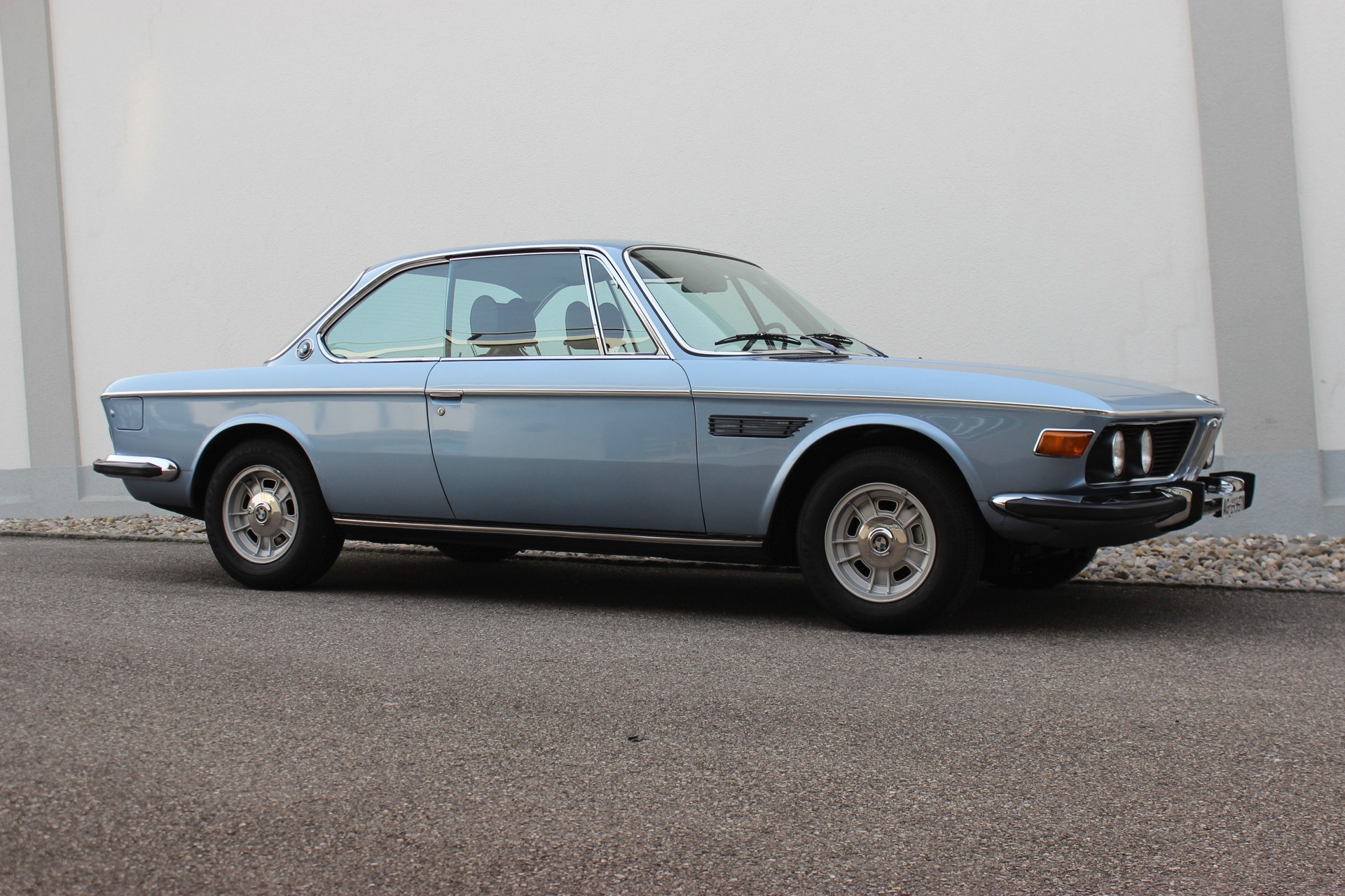 BMW 3.0 CS-image-4