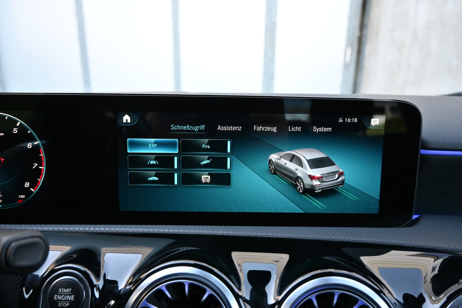 MERCEDES-BENZ A 250 Sedan 4Matic AMG Line 4Matic 7G-DCT 4x4-image-25
