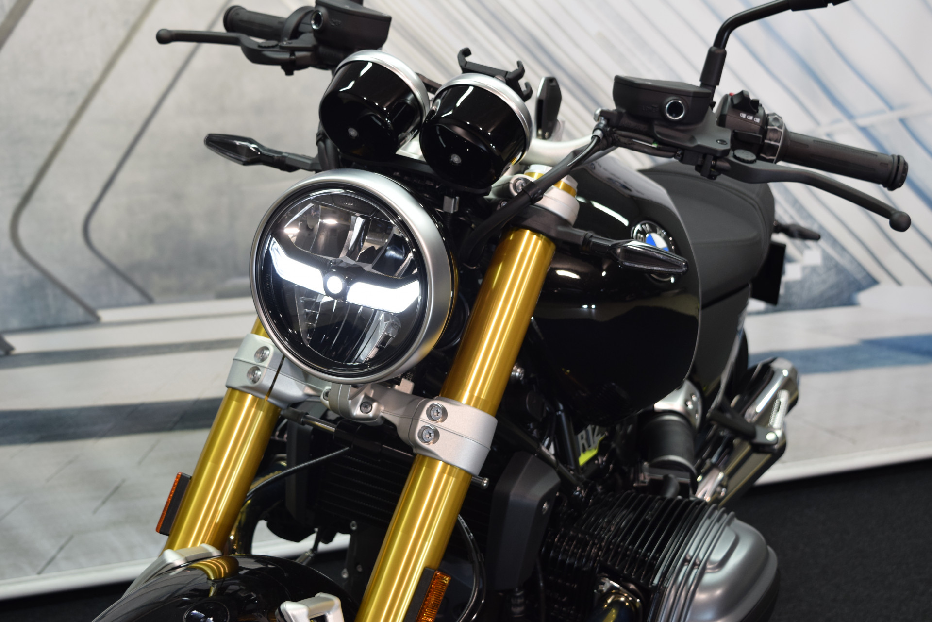 BMW R 12 nineT Vollausstattung- BOXER PRÄMIE-image-9