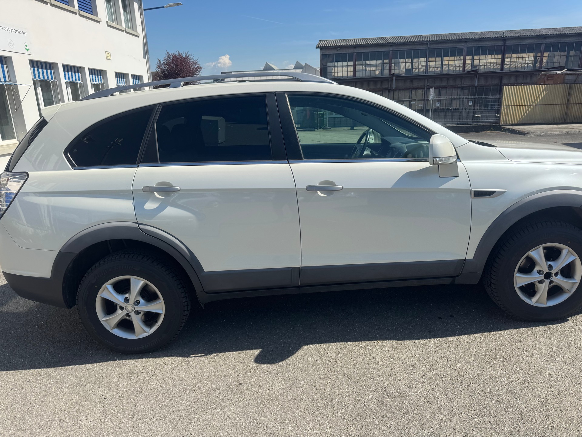CHEVROLET Captiva 2.2 VCDi LT 4WD Automatic-image-3