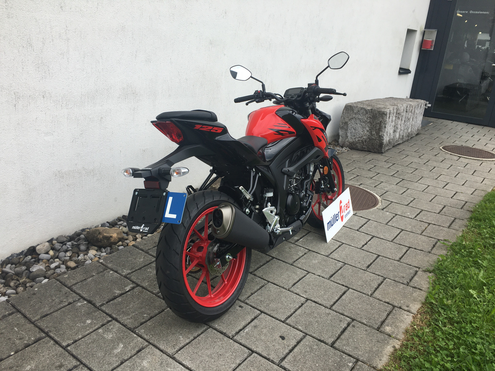 SUZUKI GSX-S 125-image-1