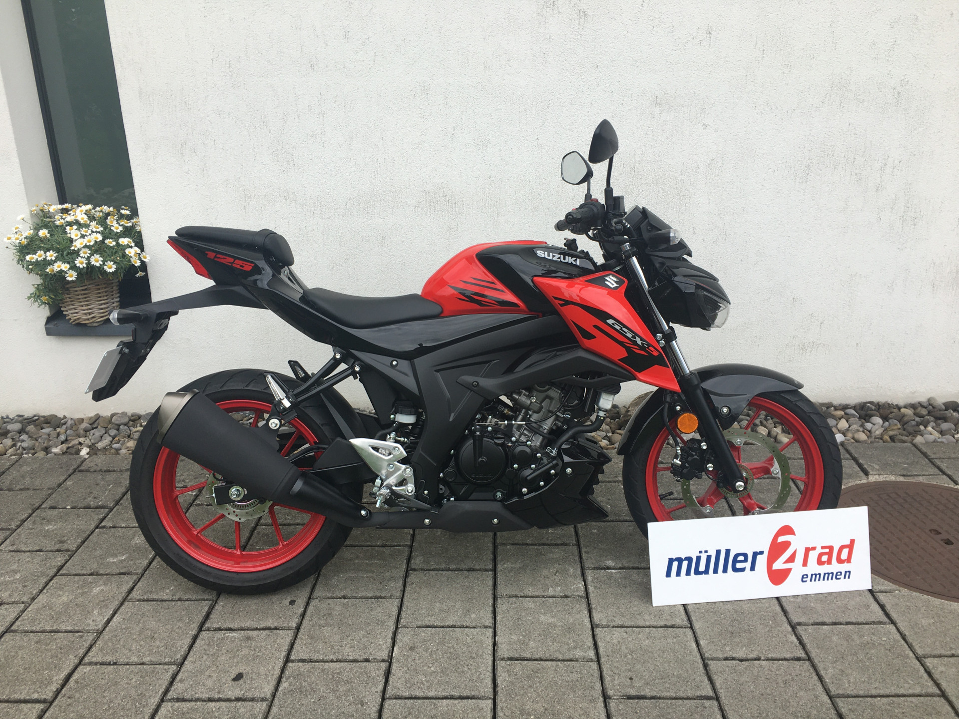 SUZUKI GSX-S 125-image-0