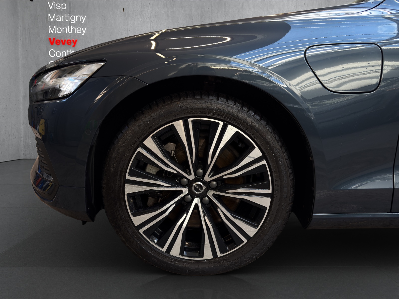 VOLVO V60 T6 eAWD Plug in Hybrid Ultra Bright Geartronic-image-6