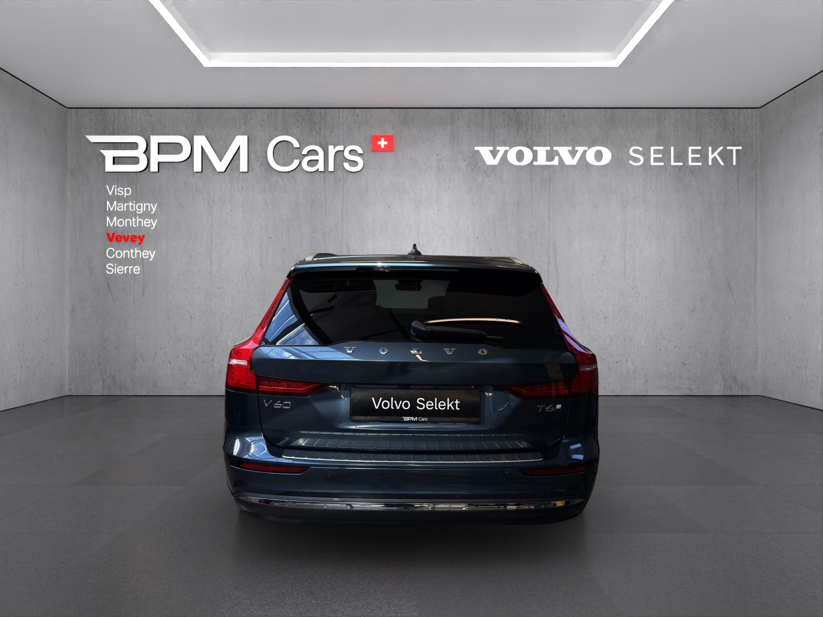 VOLVO V60 T6 eAWD Plug in Hybrid Ultra Bright Geartronic-showroom-element-3