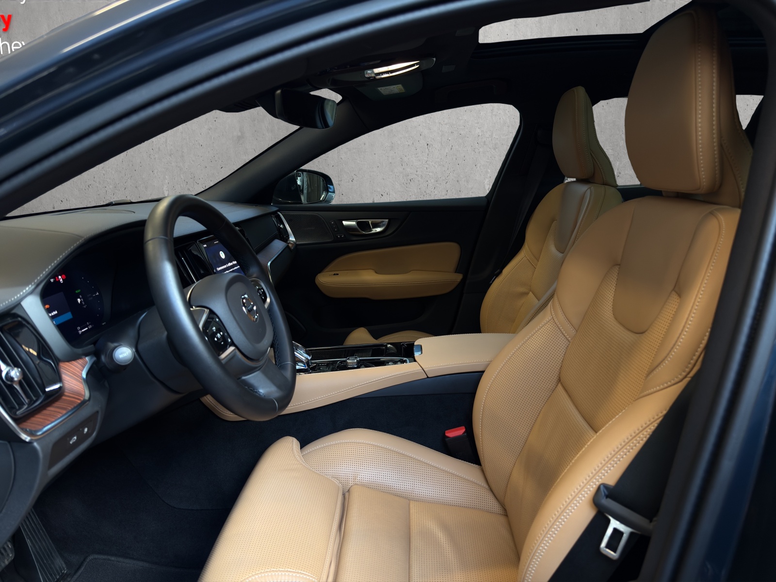 VOLVO V60 T6 eAWD Plug in Hybrid Ultra Bright Geartronic-image-7