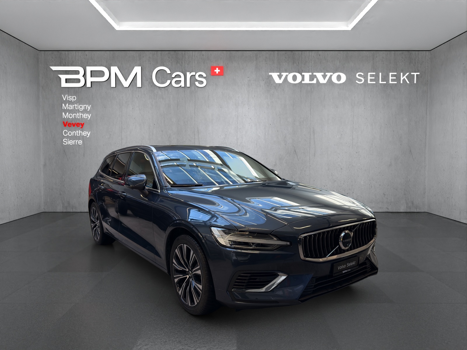 VOLVO V60 T6 eAWD Plug in Hybrid Ultra Bright Geartronic-image-5