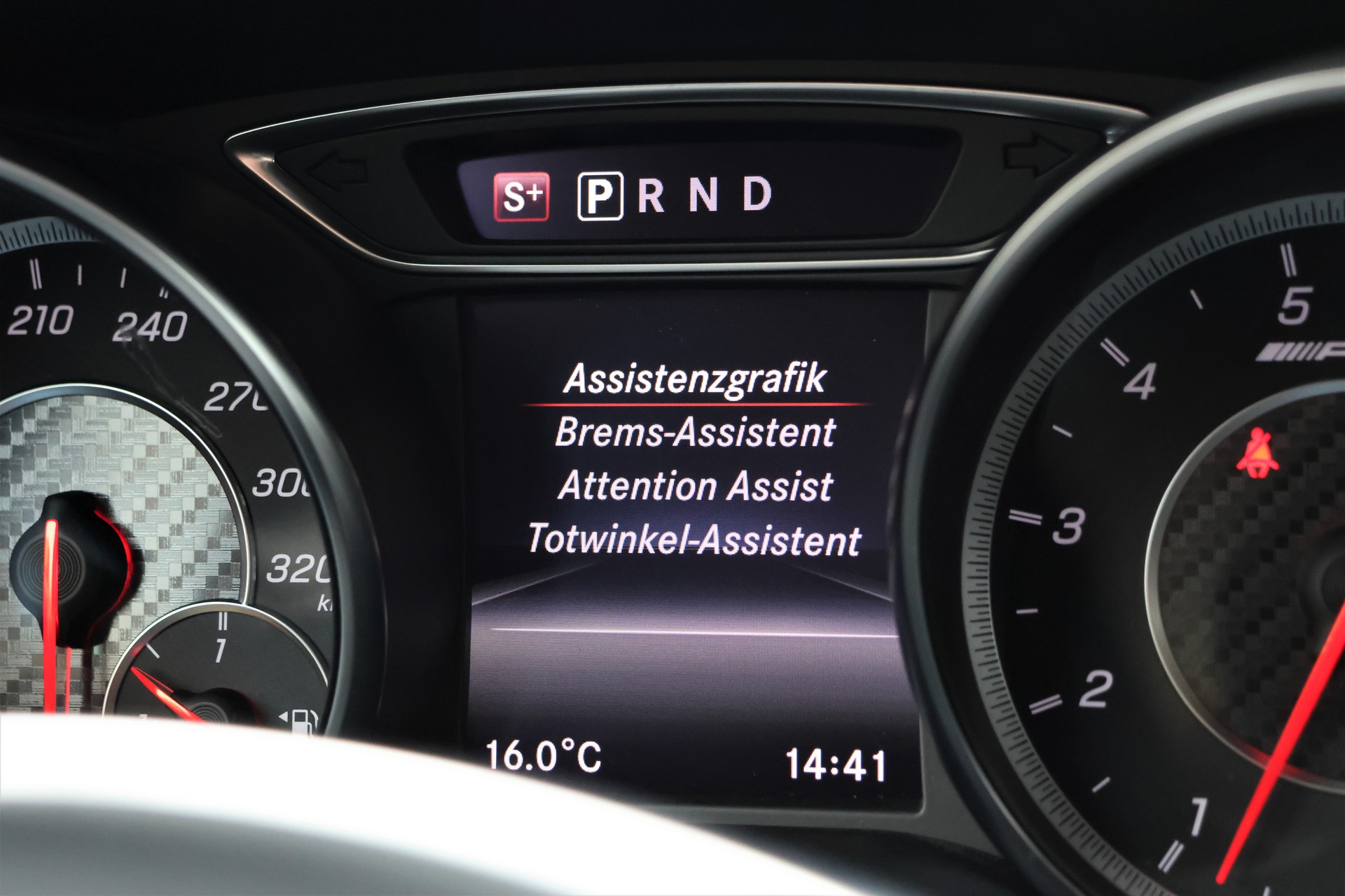 MERCEDES-BENZ A 45 AMG 4Matic Speedshift 7G-DCT (CH)-image-21