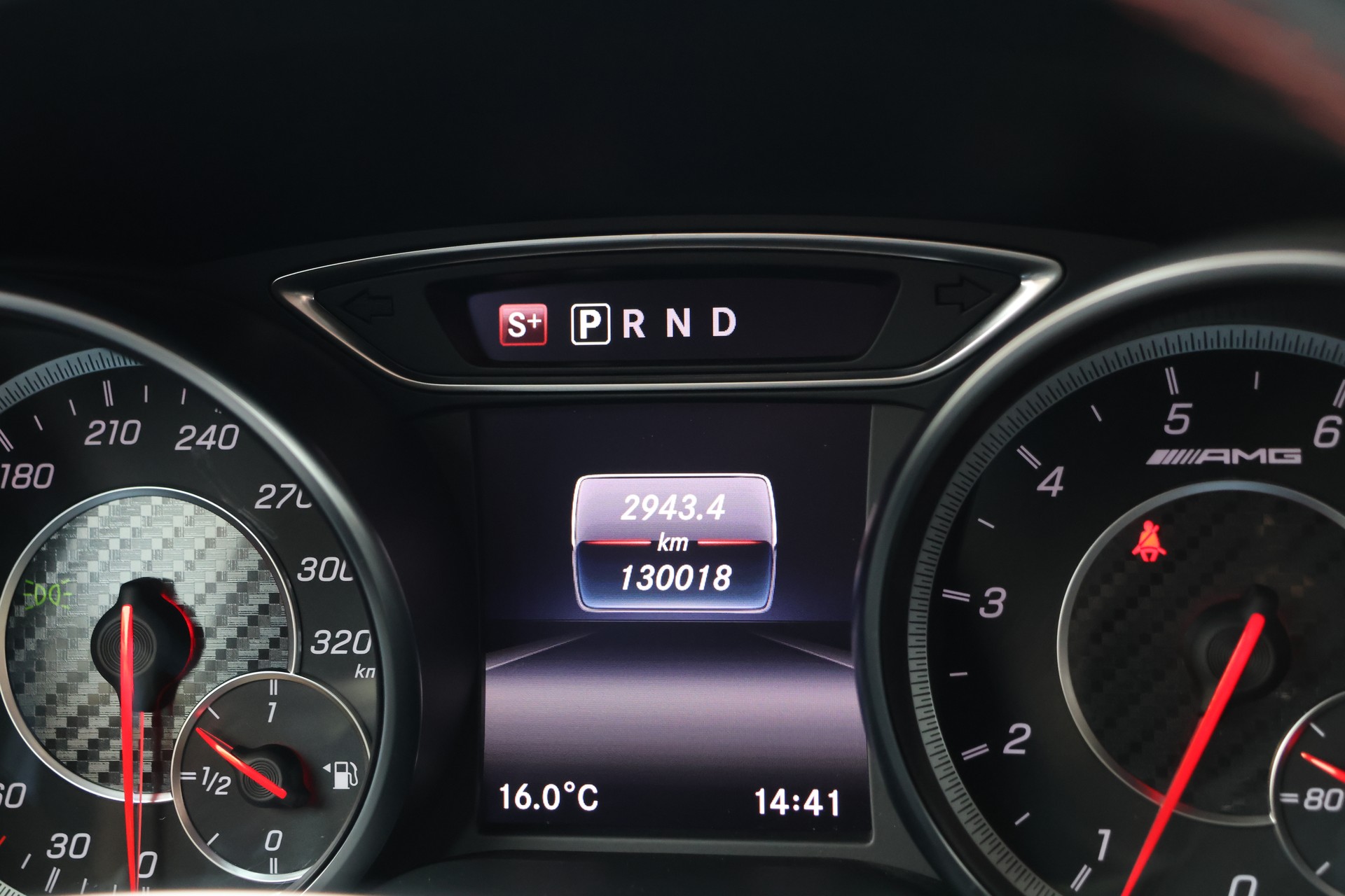 MERCEDES-BENZ A 45 AMG 4Matic Speedshift 7G-DCT (CH)-image-23