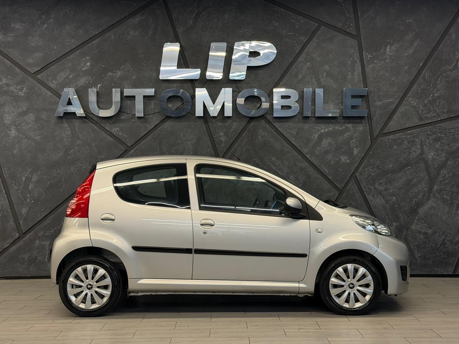PEUGEOT 107 1.0 Trendy-showroom-element-3
