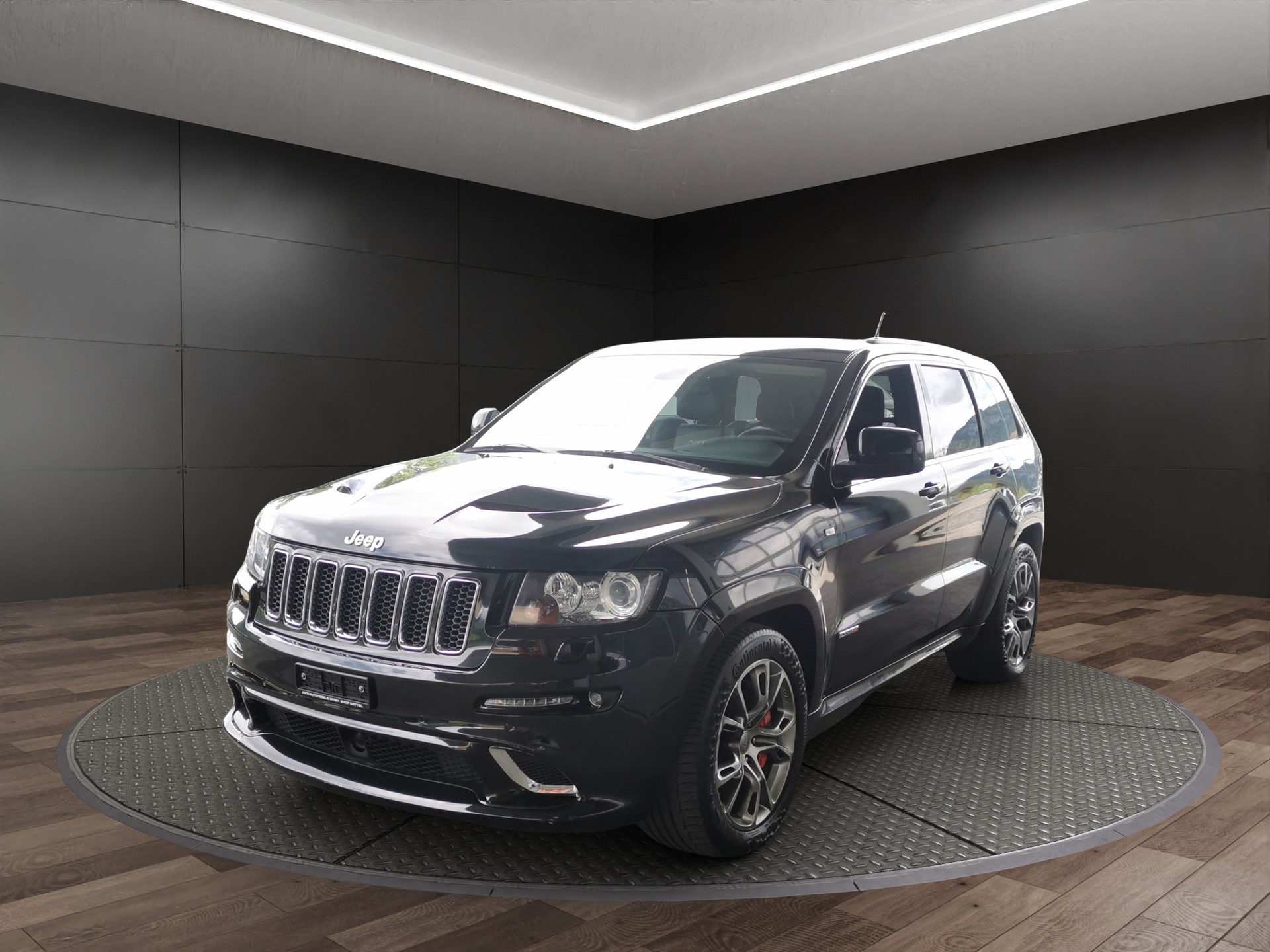 JEEP Grand Cherokee 6.4 SRT8 Automatic-showroom-element-1