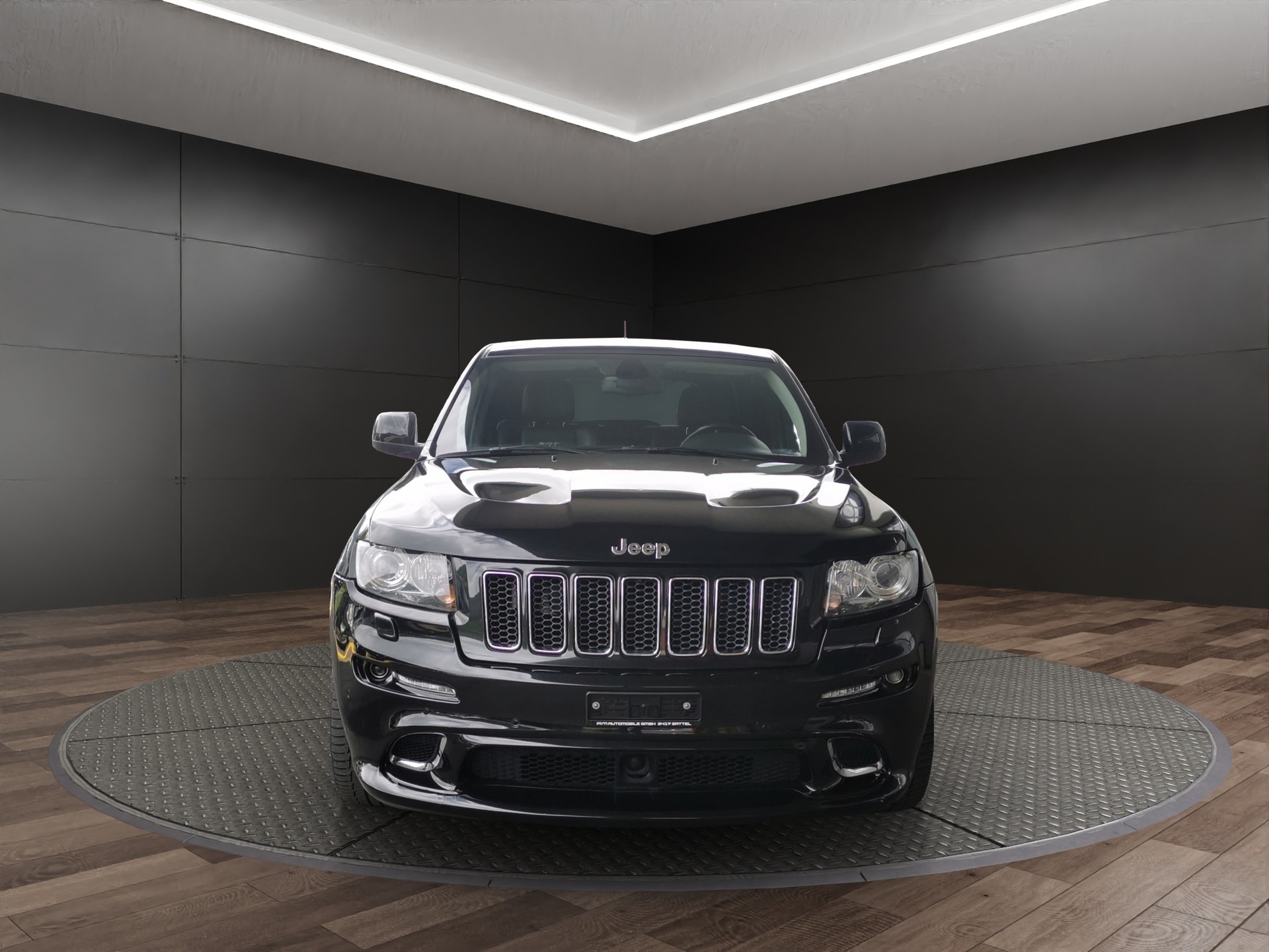 JEEP Grand Cherokee 6.4 SRT8 Automatic-showroom-element-2