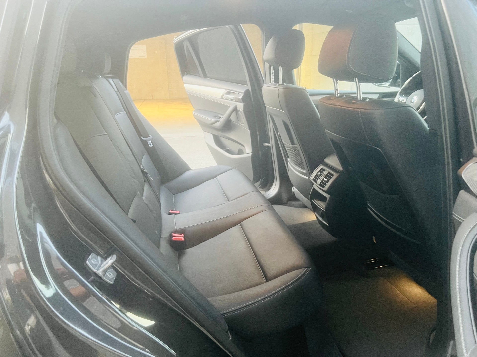 BMW X4 M 40i Steptronic-image-11