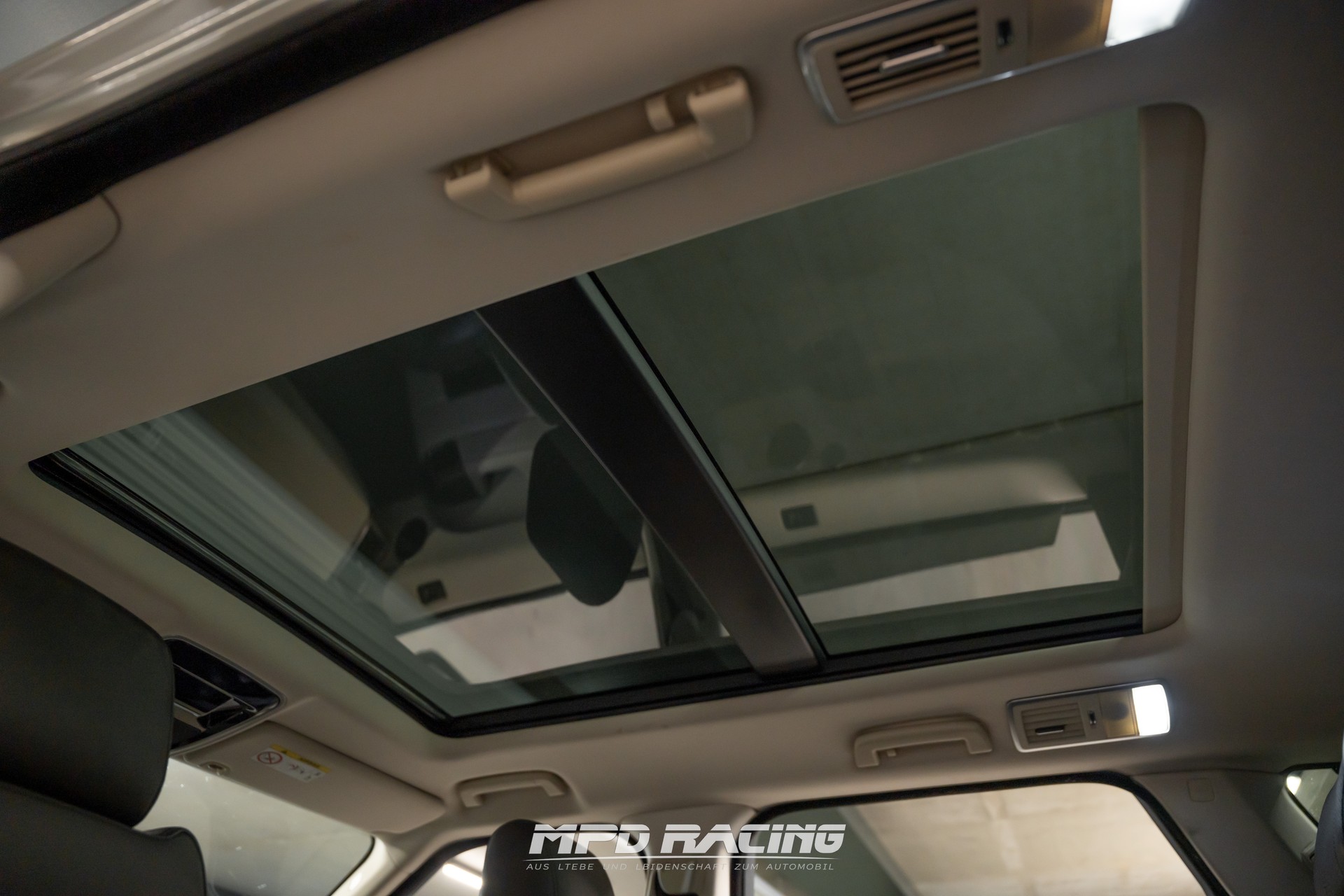 LAND ROVER Range Rover Sport 3.0 SDV6 HSE Dynamic Automatic-image-11