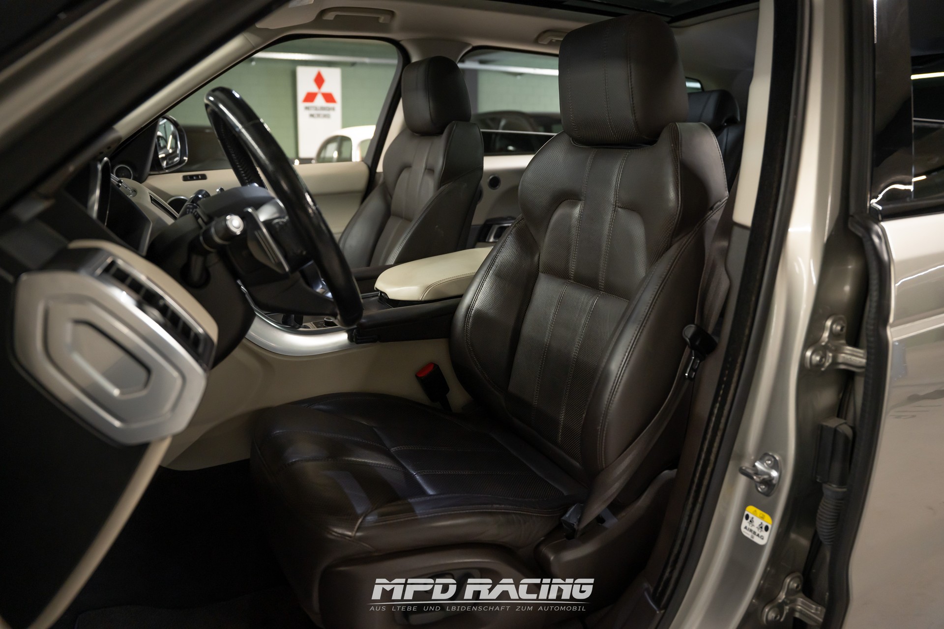 LAND ROVER Range Rover Sport 3.0 SDV6 HSE Dynamic Automatic-image-8
