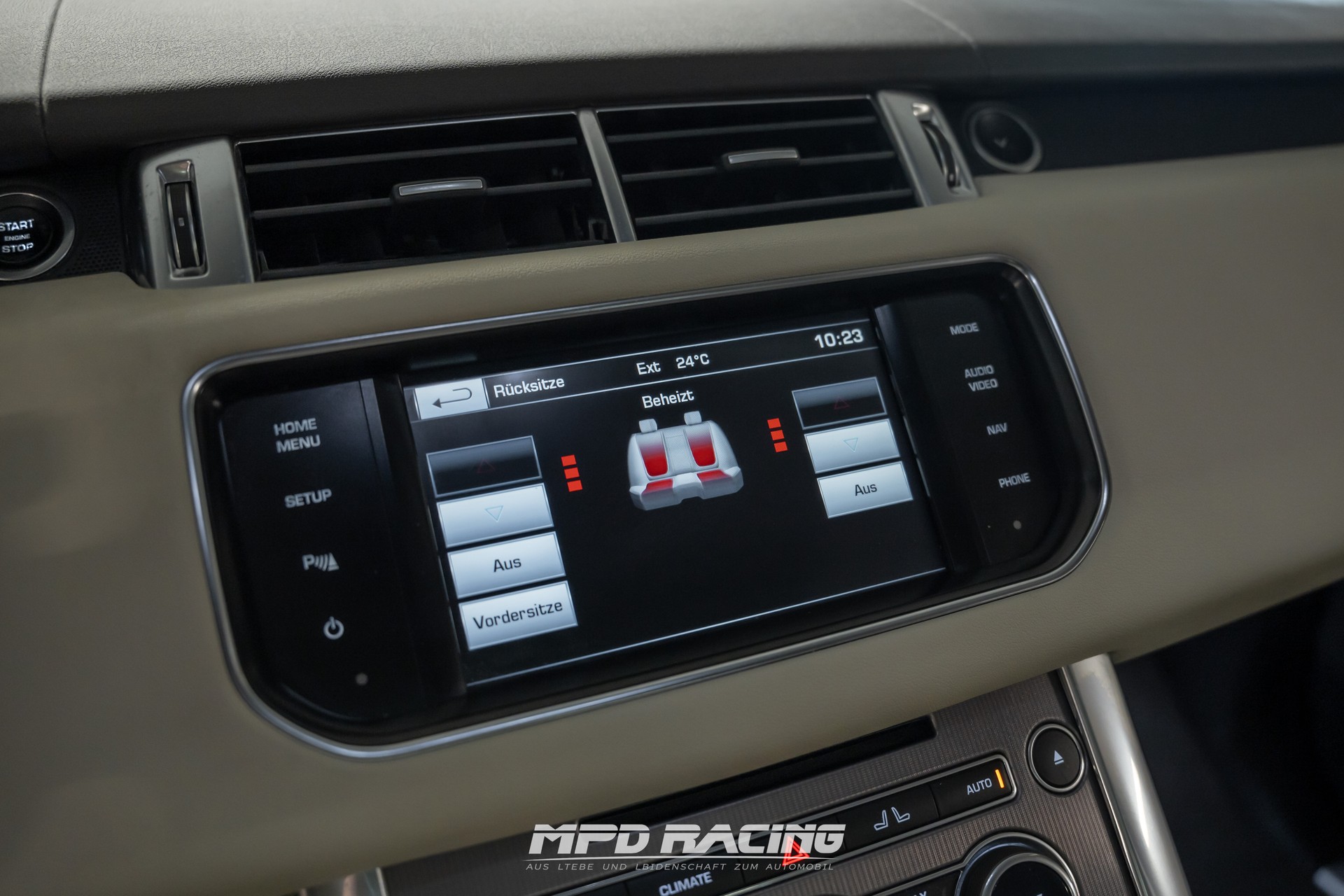 LAND ROVER Range Rover Sport 3.0 SDV6 HSE Dynamic Automatic-image-15