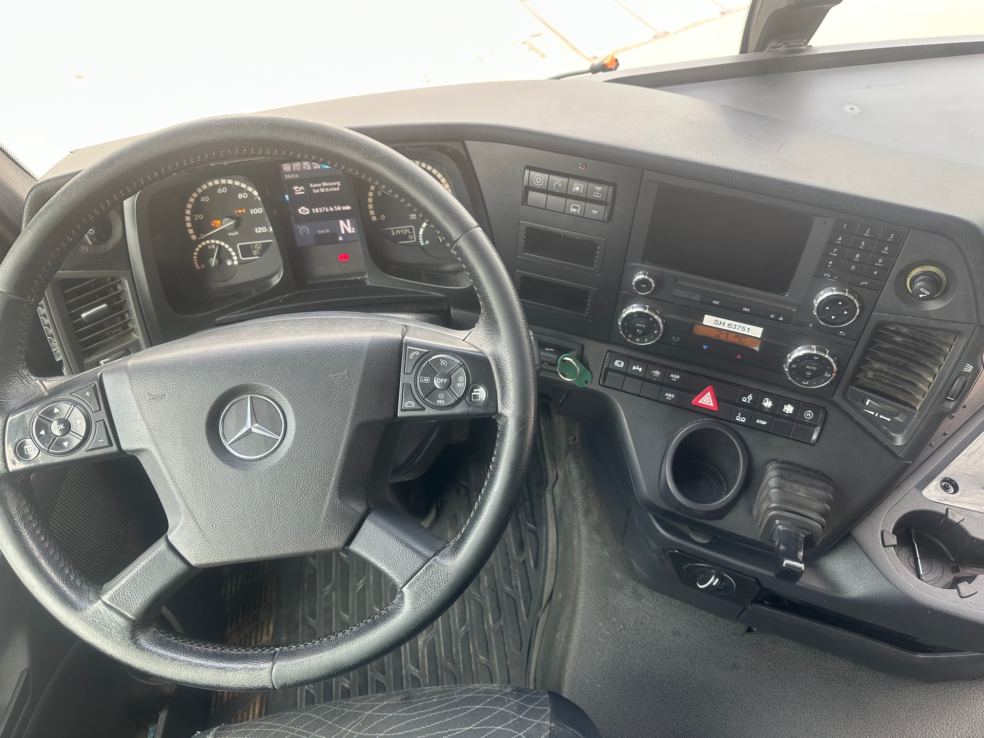 MERCEDES-BENZ-image-8