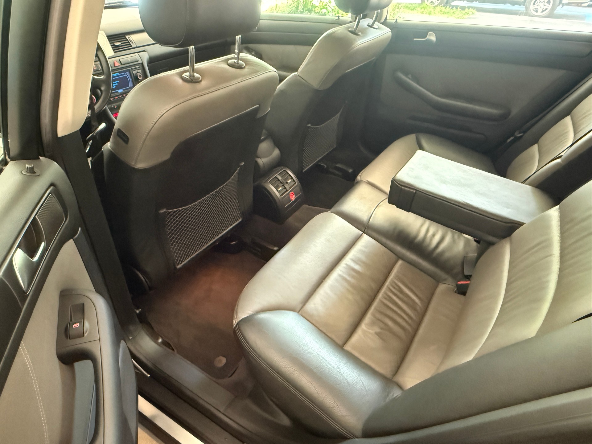 AUDI A6 allroad 2.7 T. quattro-image-10