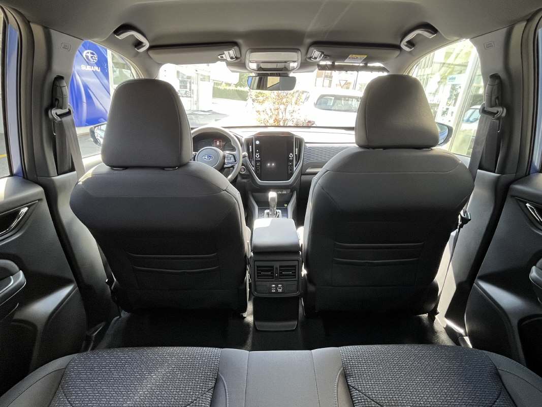 SUBARU Forester Station 2.0i e-Boxer Swiss Plus-image-5