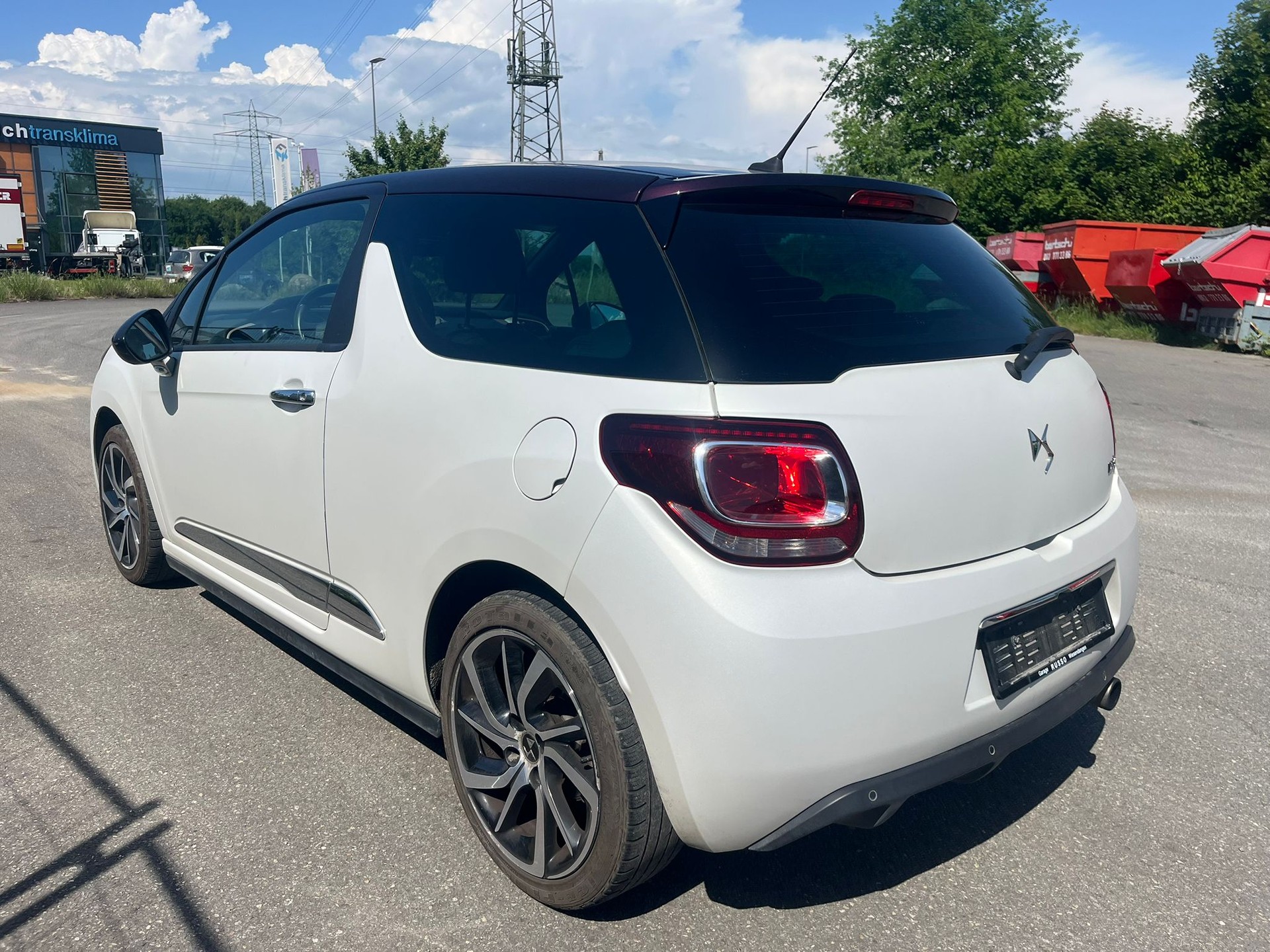 DS AUTOMOBILES DS 3 1.2 PureTech SO Chic EAT-image-3