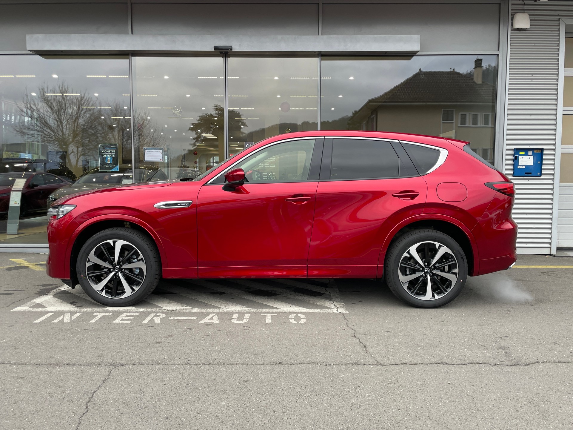 MAZDA CX-60 e-Skyactiv PHEV 327 AWD Takumi Plus-showroom-element-2