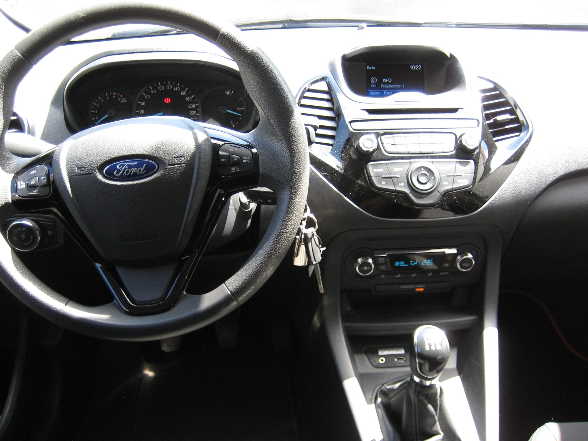FORD KA+ 1.2 Ti-VCT Black Edition-image-7