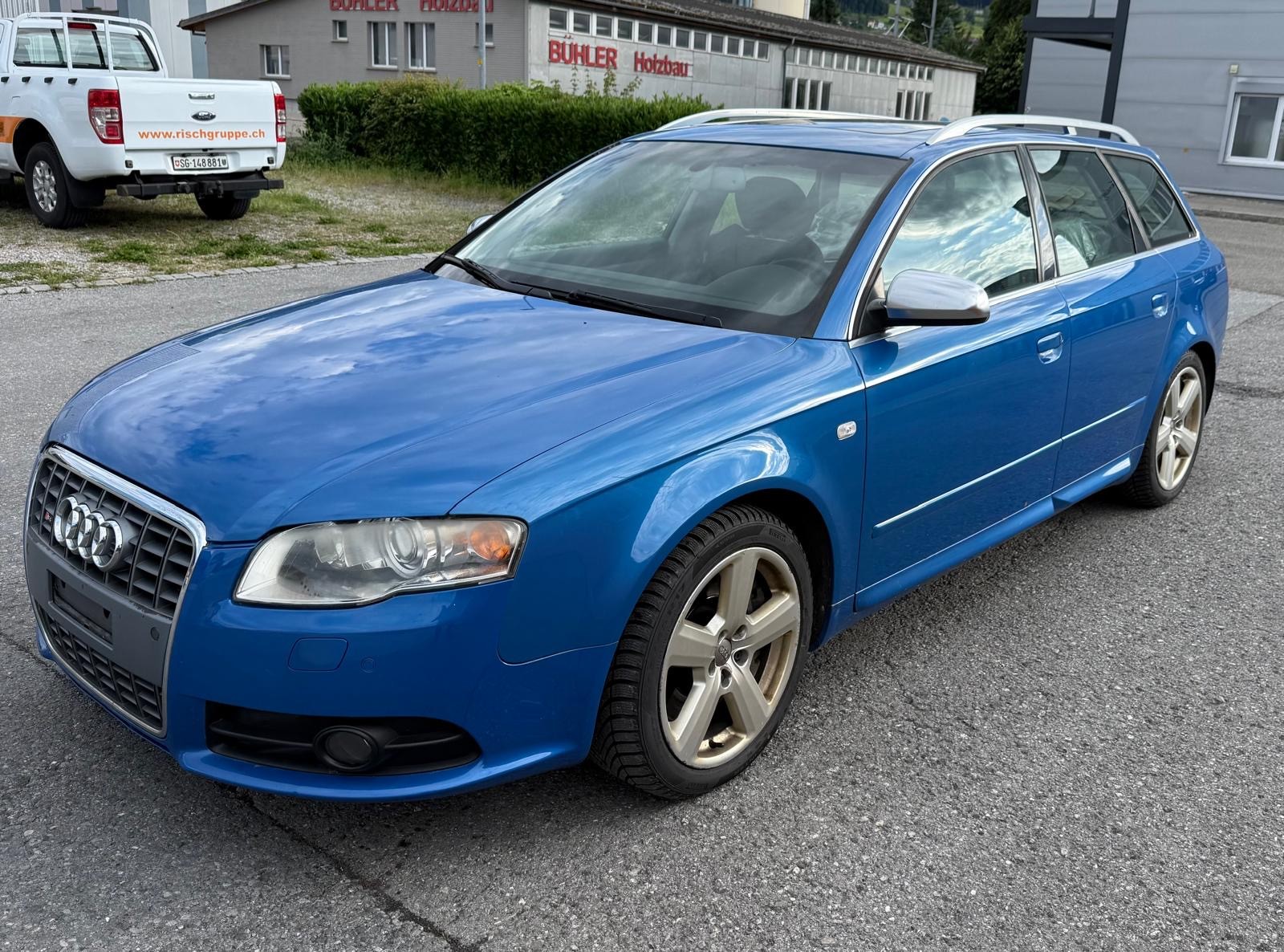AUDI S4 Avant 4.2 V8 quattro