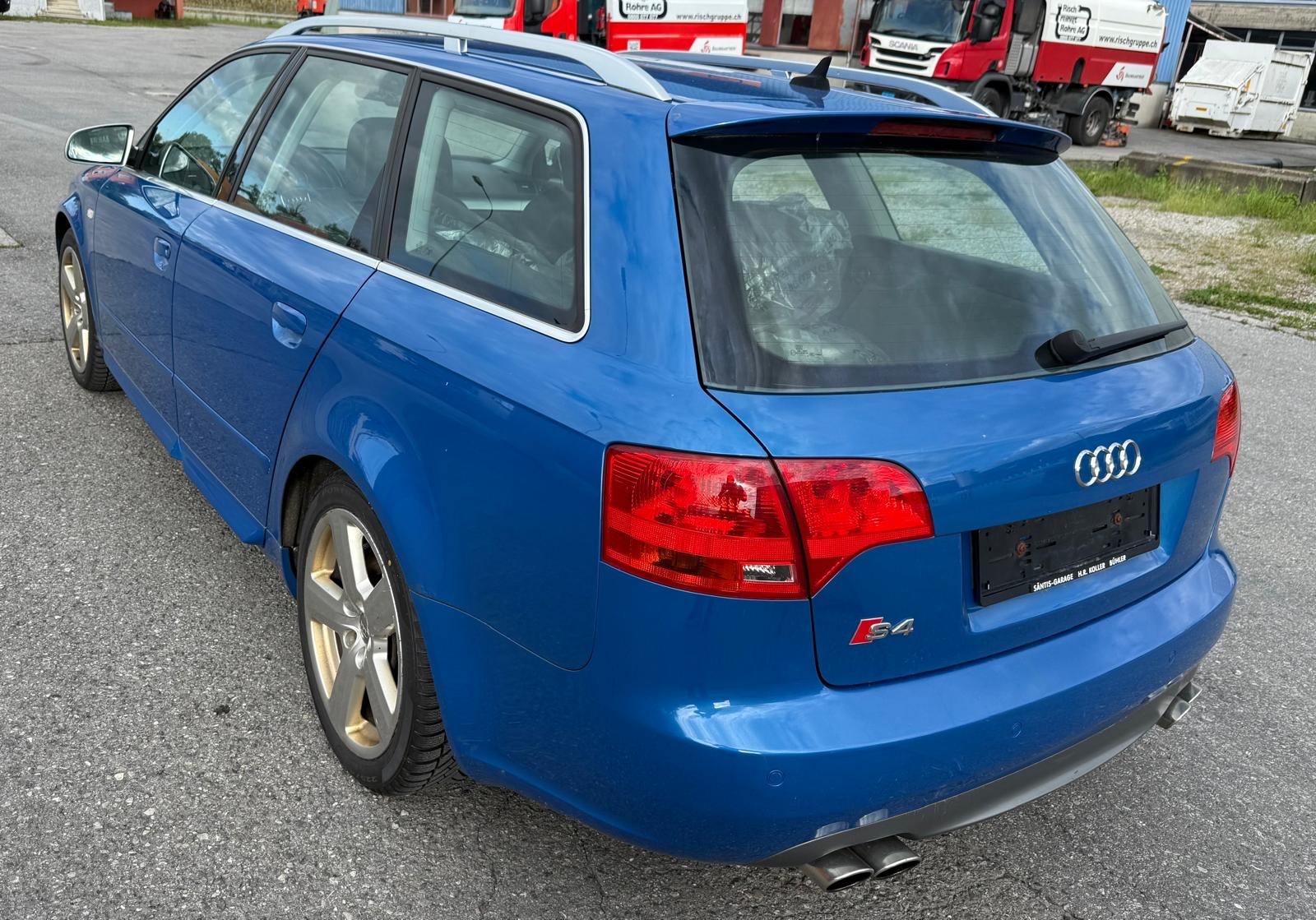 AUDI S4 Avant 4.2 V8 quattro-image-2