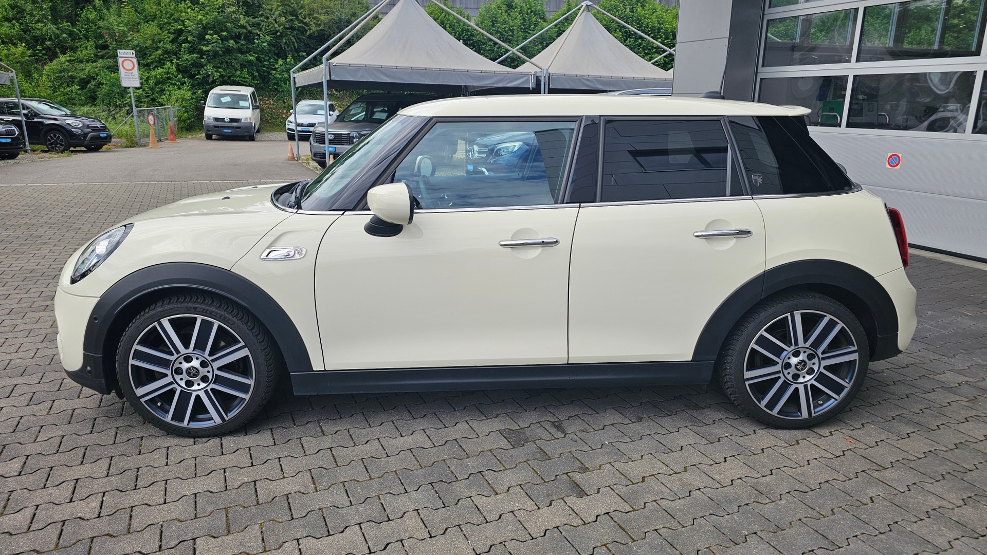 MINI Cooper S Trafalgar Edition Steptronic DKG-image-14