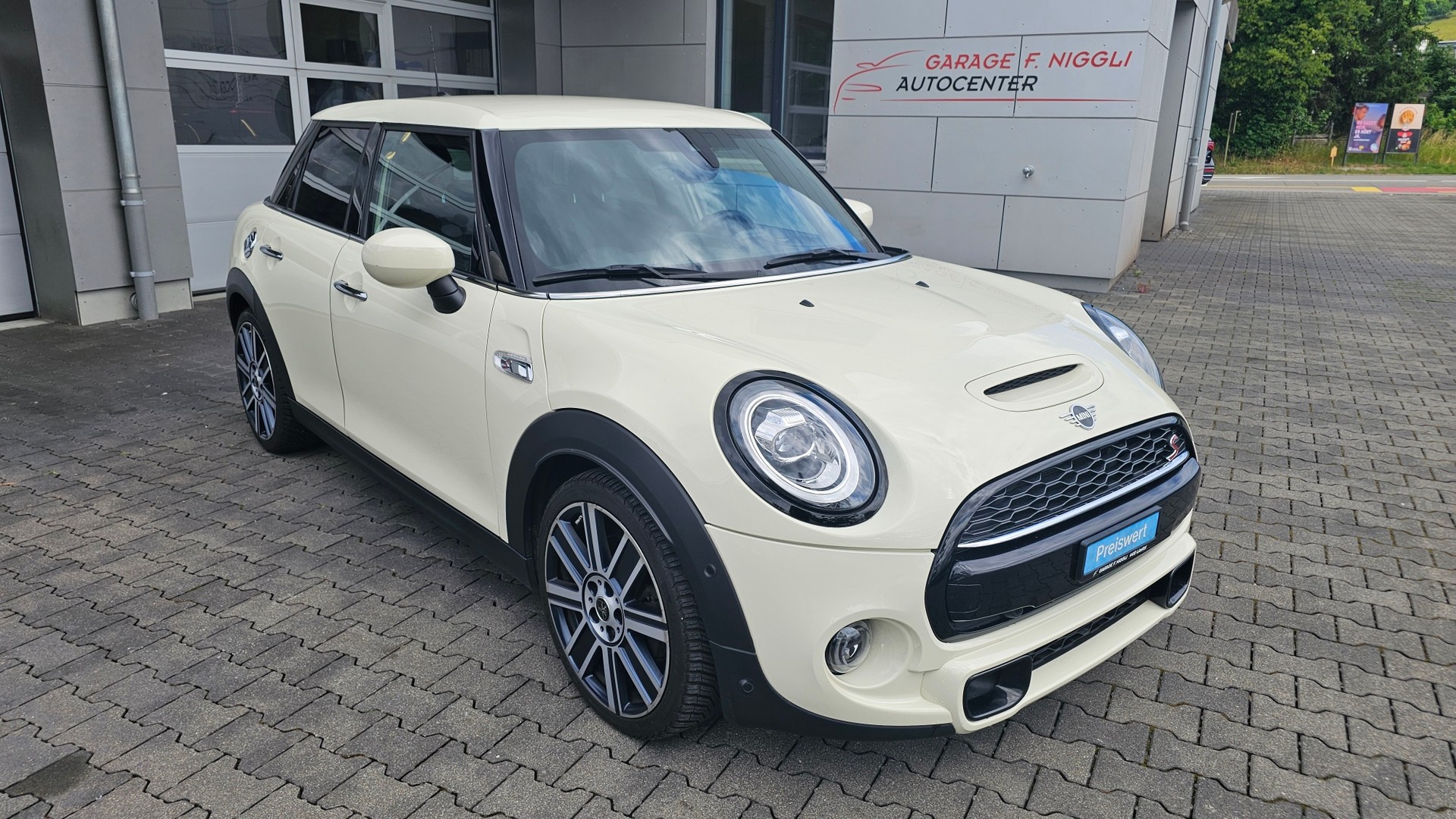 MINI Cooper S Trafalgar Edition Steptronic DKG