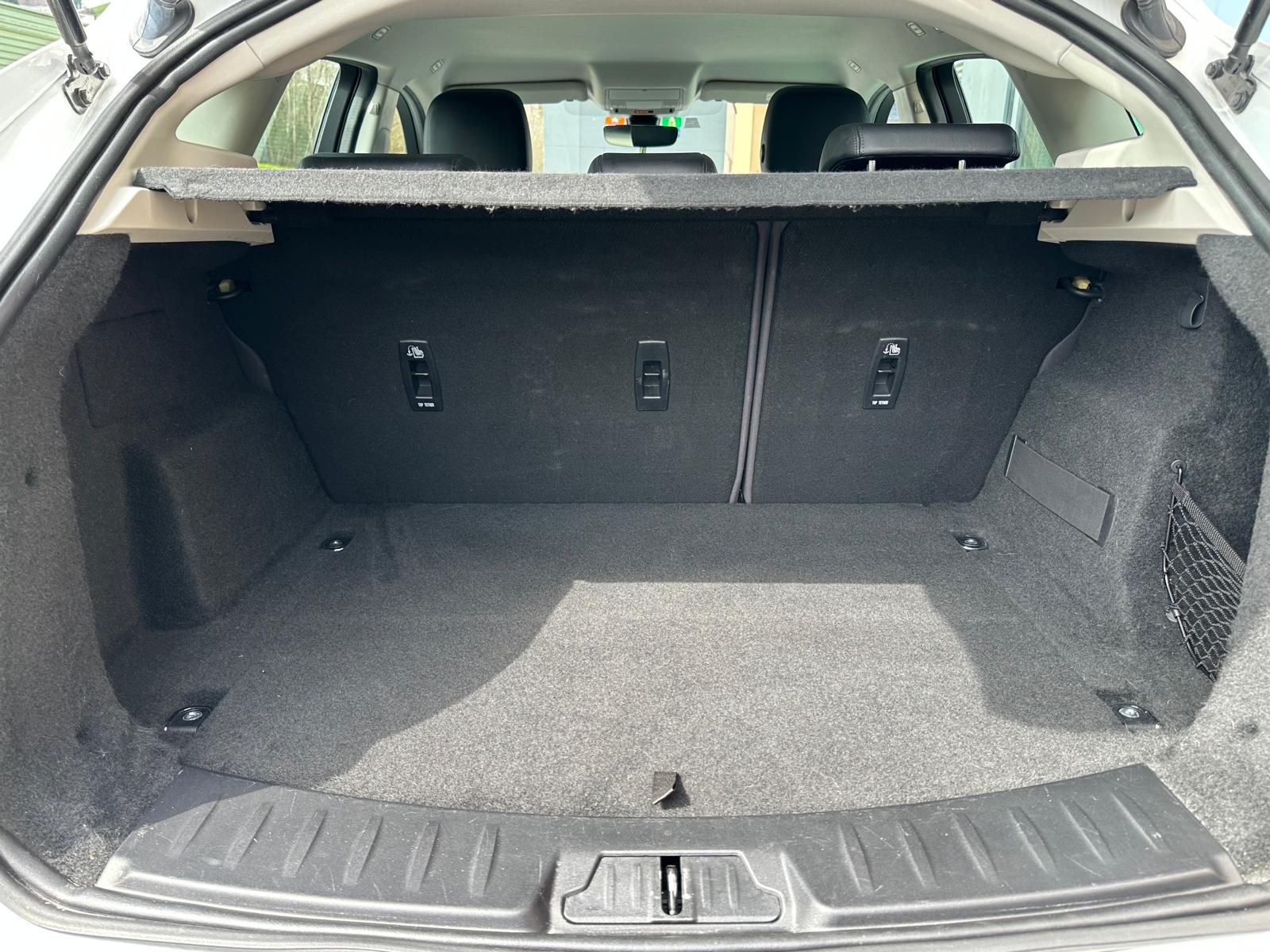JAGUAR E-Pace 2.0 T 200 S AWD / CH Auslieferung-image-18