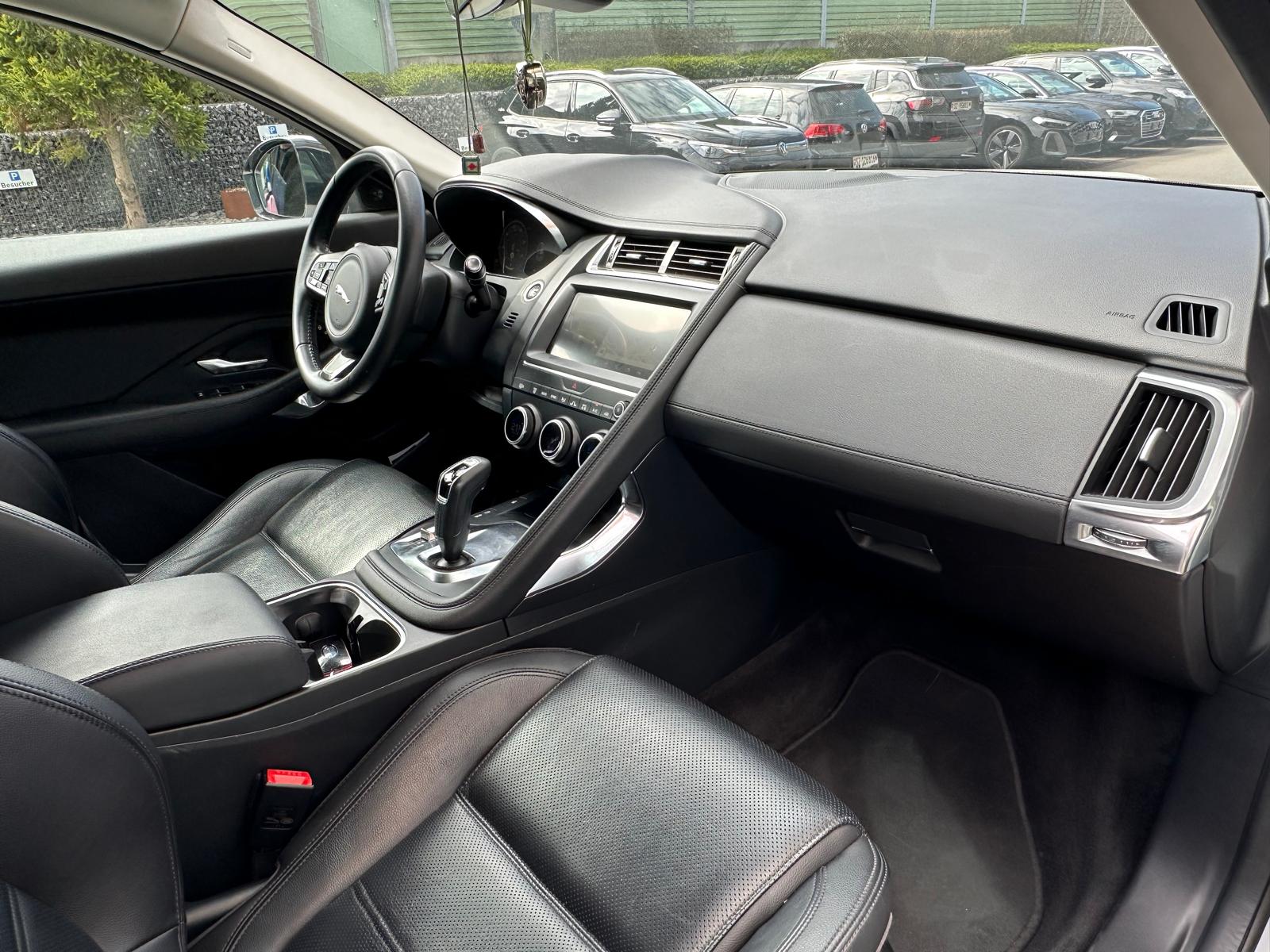 JAGUAR E-Pace 2.0 T 200 S AWD / CH Auslieferung-image-17