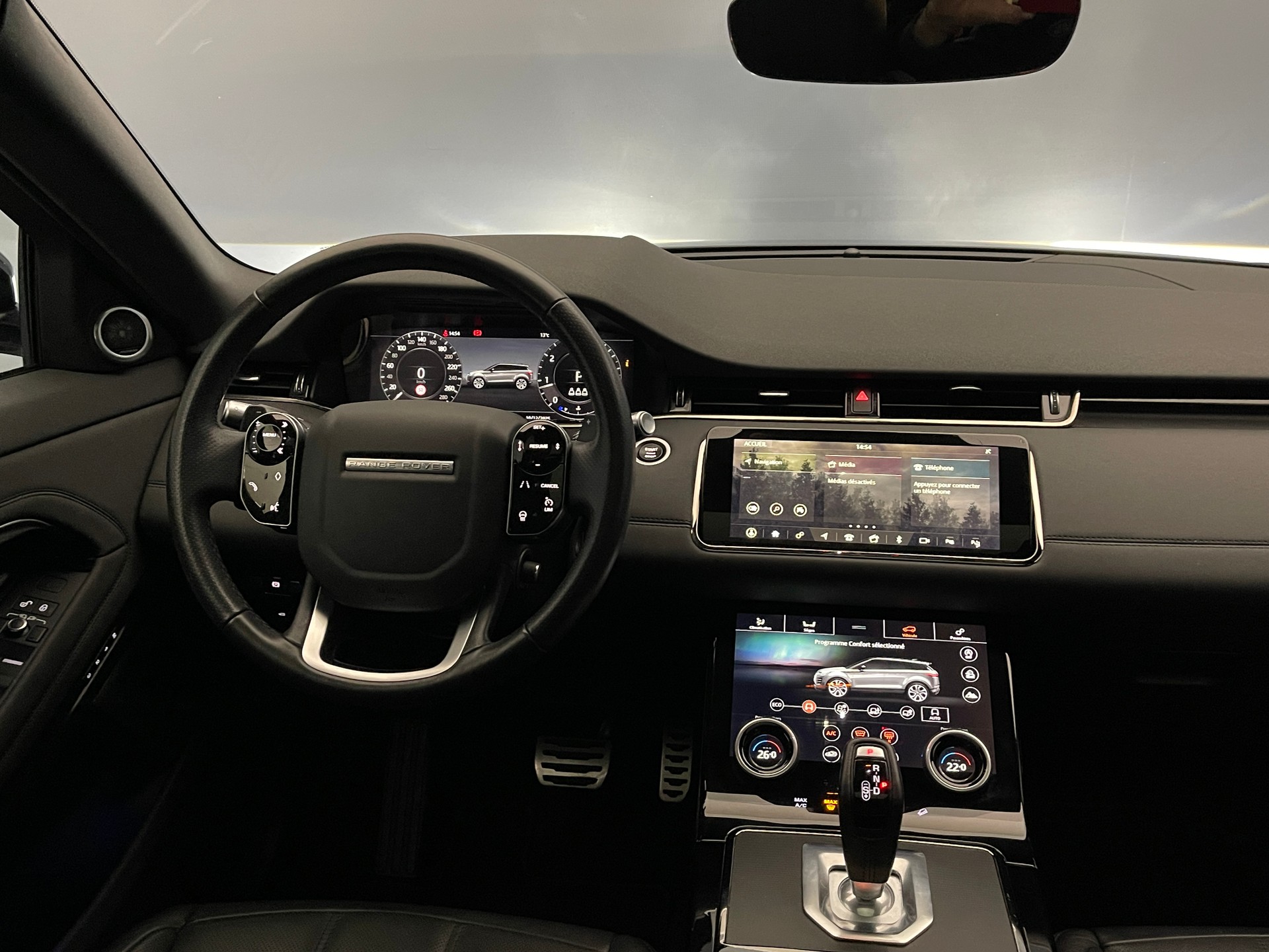 LAND ROVER Range Rover Evoque 2.0 T R-Dynamic SE-showroom-element-2