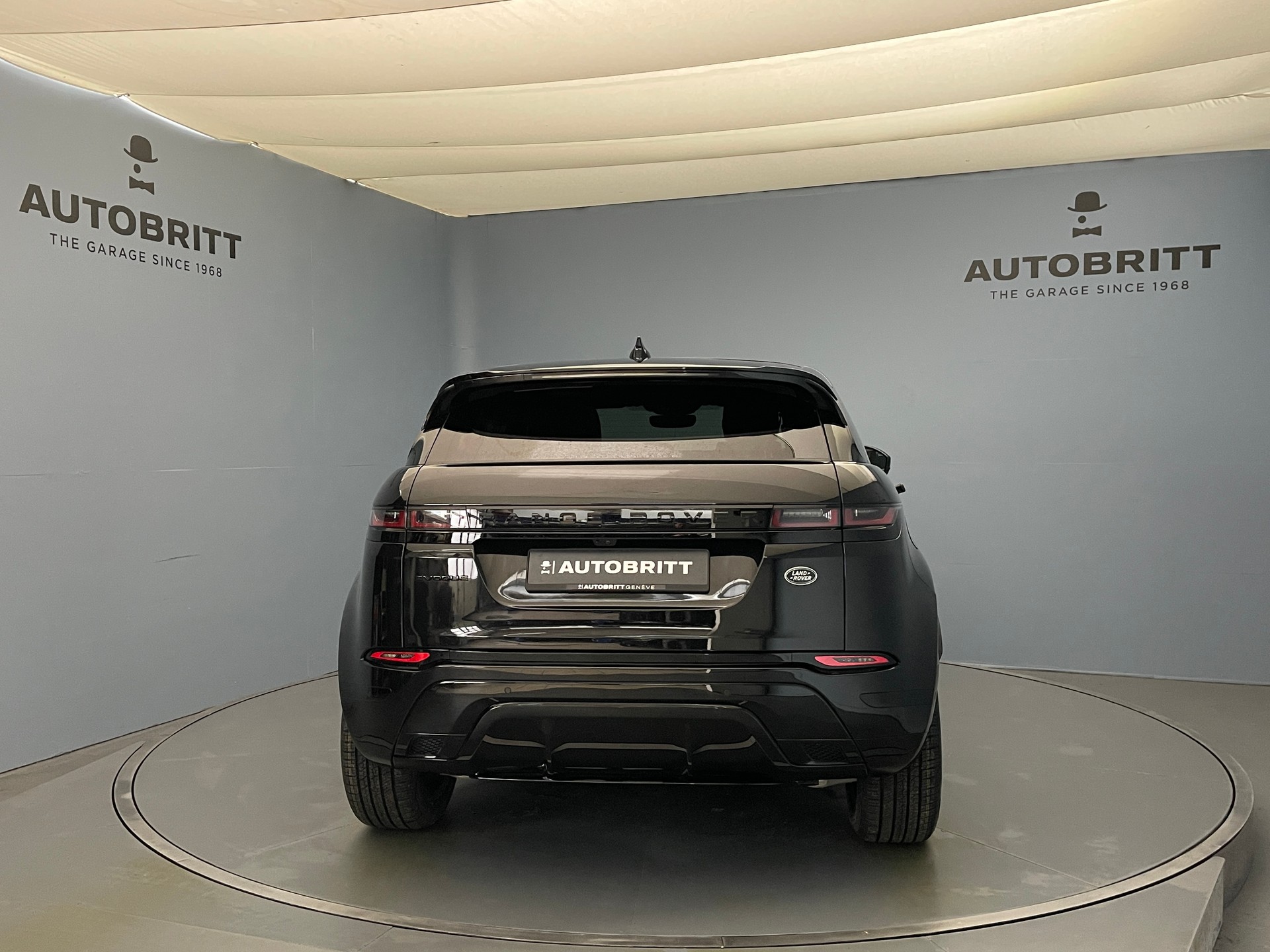 LAND ROVER Range Rover Evoque 2.0 T R-Dynamic SE-image-8