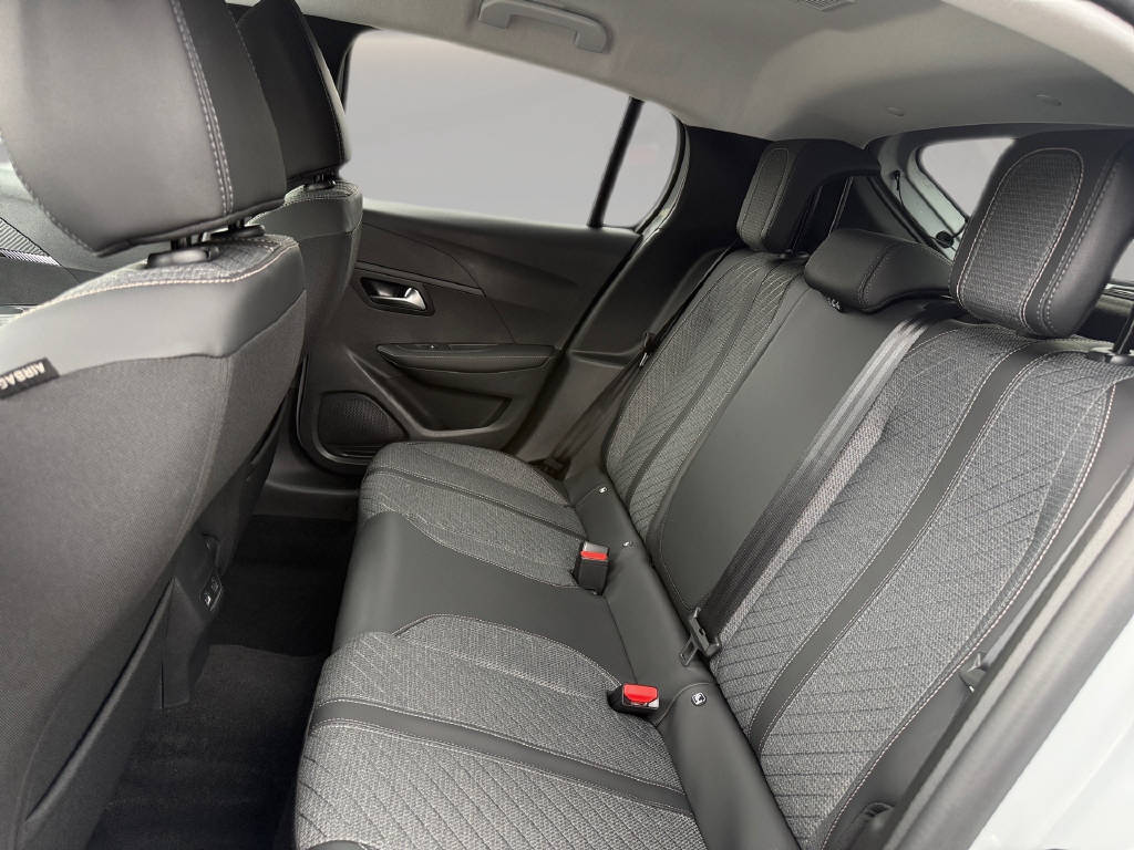 PEUGEOT 208 Hybrid 110 e-DCS6 Allure-image-6