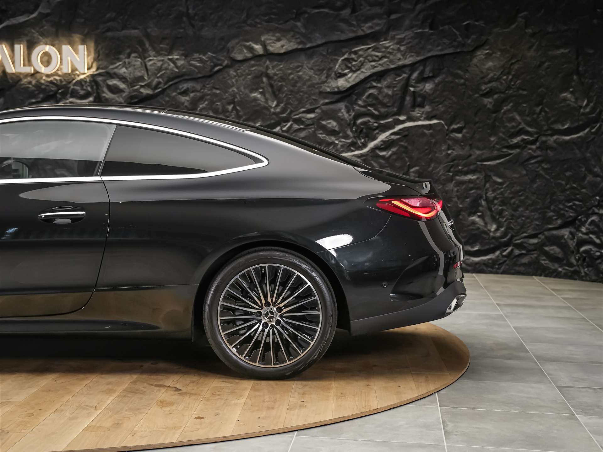 MERCEDES-BENZ CLE 200 Coupé AMG Line 9G-Tronic *Werksgarantie*Abstandsregler*El. Sitze mit Memory*-image-15