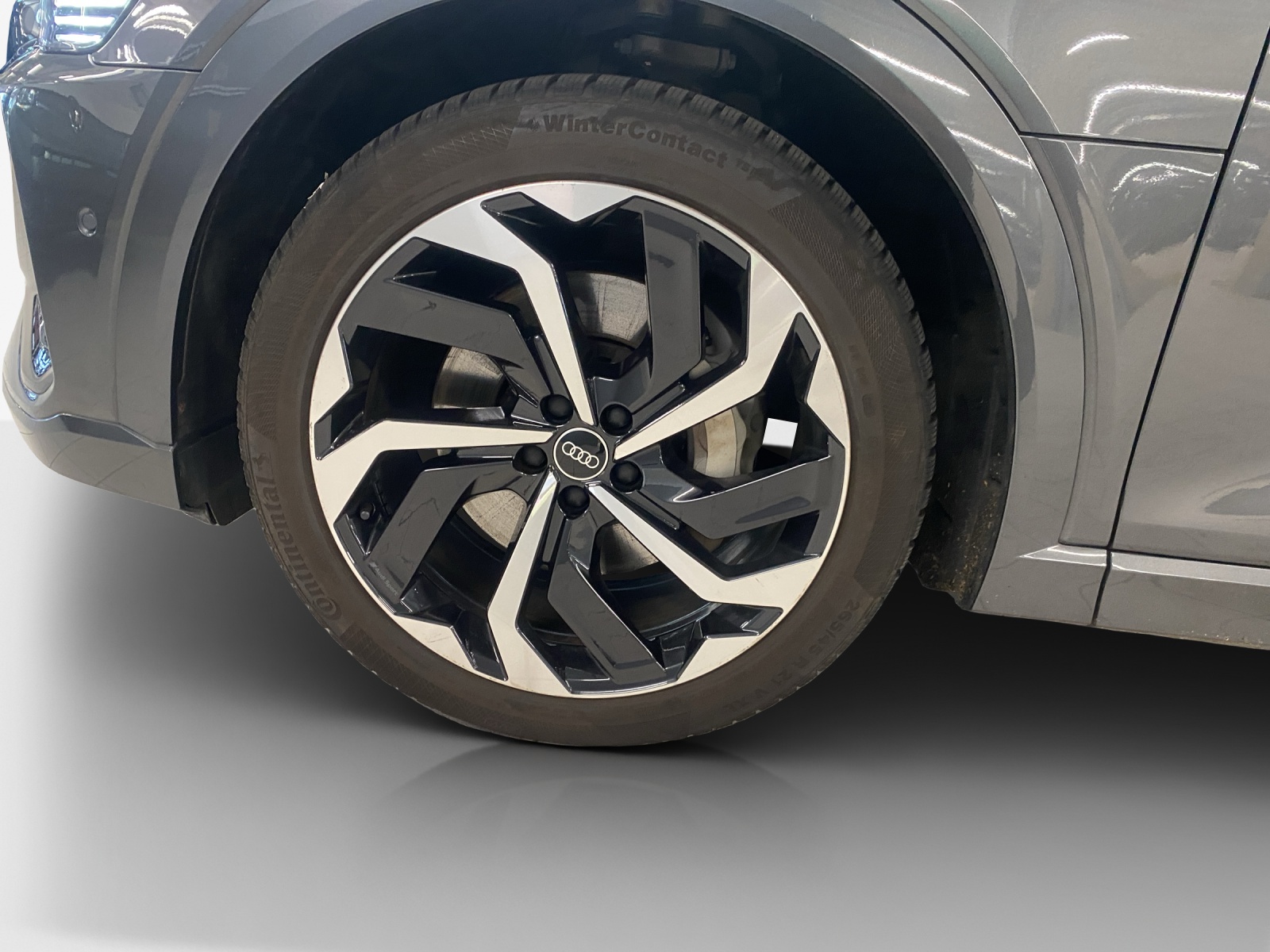 AUDI e-tron 55 Sportback S Line Black Edition quattro-image-15