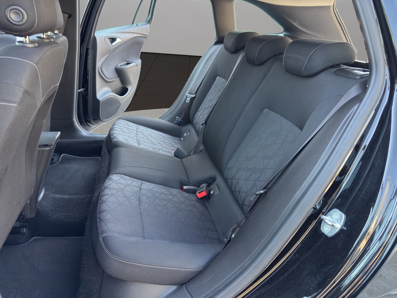 OPEL Astra Sports Tourer 1.4i Turbo Enjoy-image-12