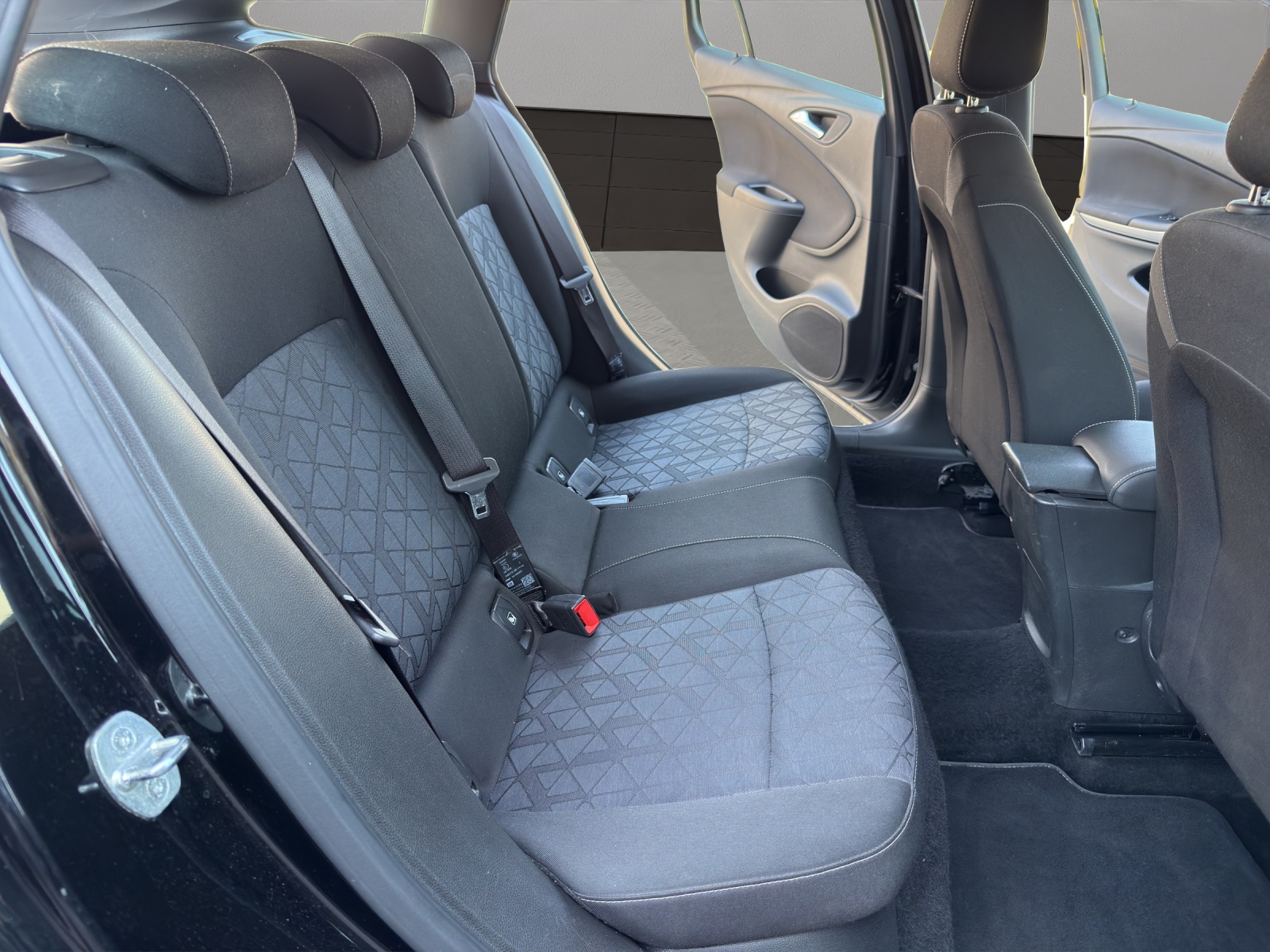 OPEL Astra Sports Tourer 1.4i Turbo Enjoy-image-17
