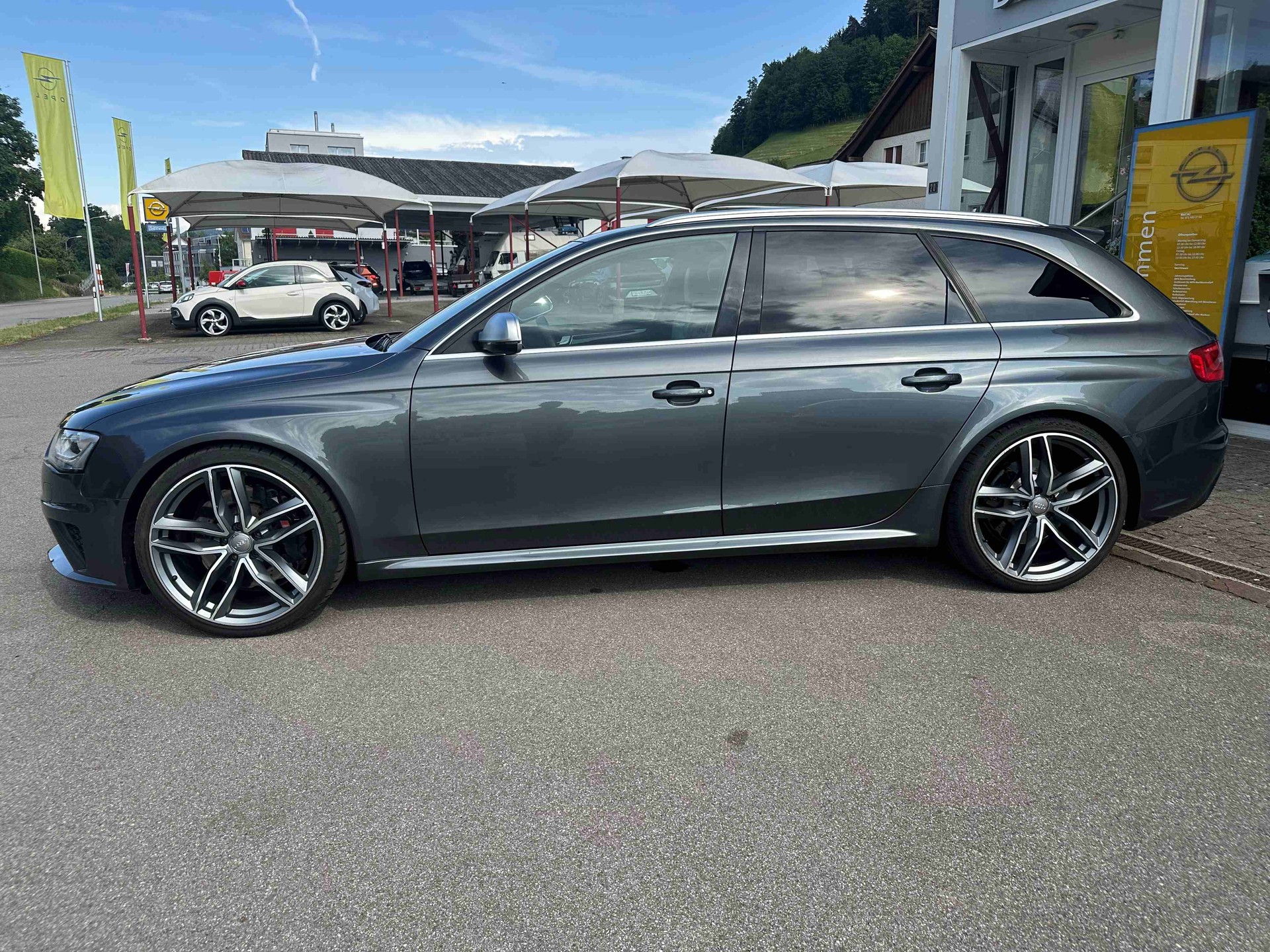 AUDI RS4 Avant 4.2 V8 FSI quattro S-Tronic-showroom-element-3
