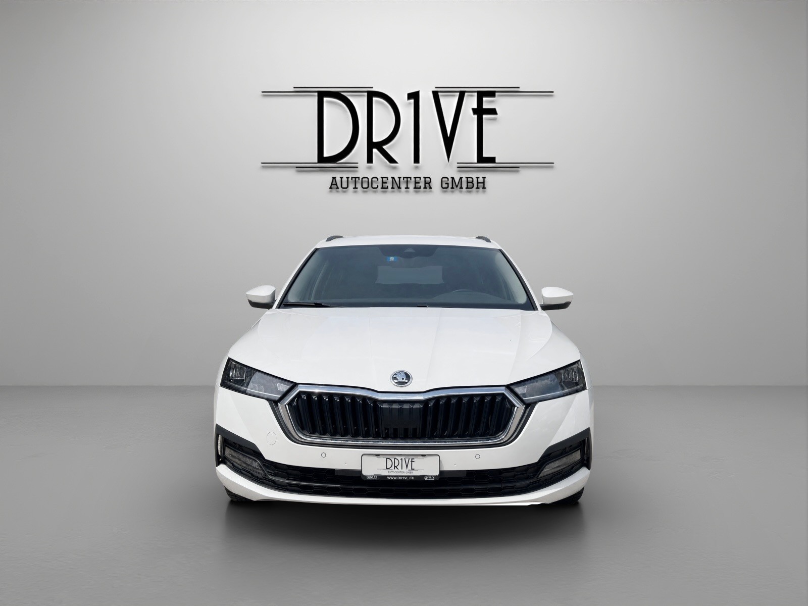 SKODA Octavia Combi 2.0 TDI DSG Ambition 4x4-showroom-element-1