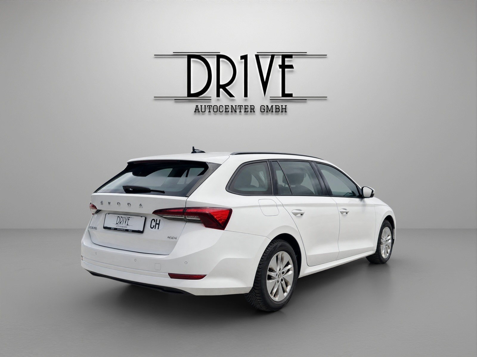 SKODA Octavia Combi 2.0 TDI DSG Ambition 4x4-image-4