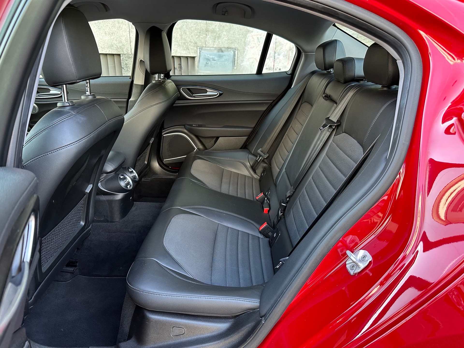 ALFA ROMEO Giulia 2.0 Super Automatic-image-10