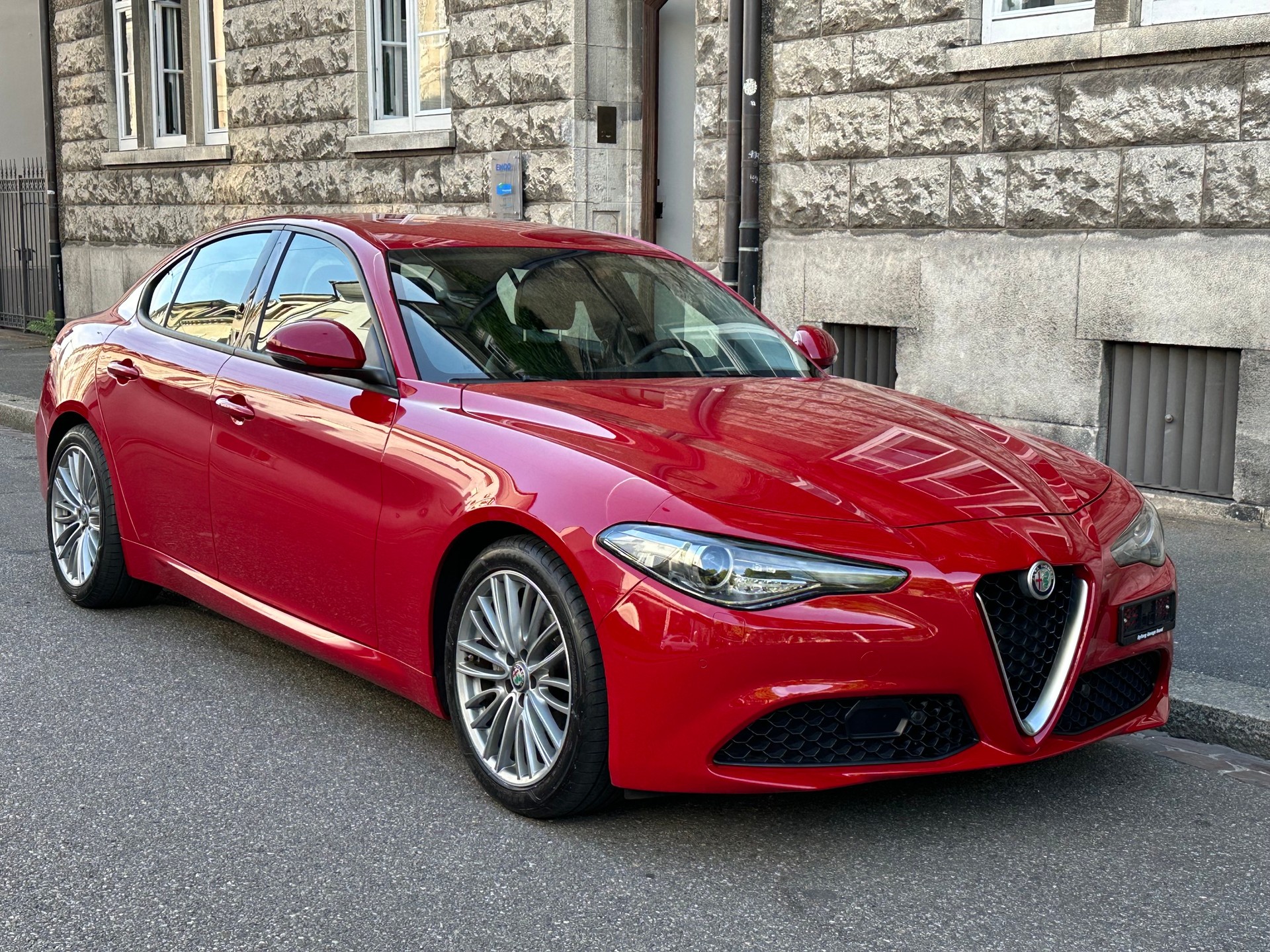 ALFA ROMEO Giulia 2.0 Super Automatic-showroom-element-2