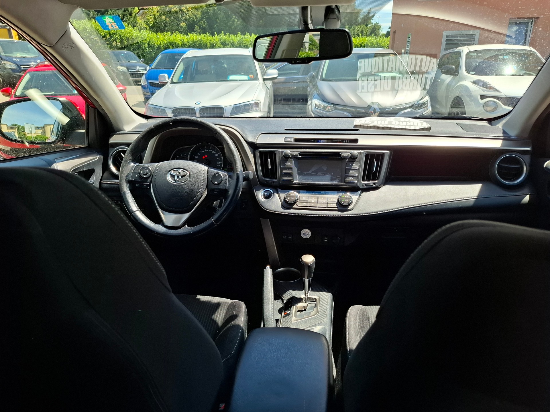 TOYOTA RAV-4 2.2D-CAT Sol Premium AT-image-9