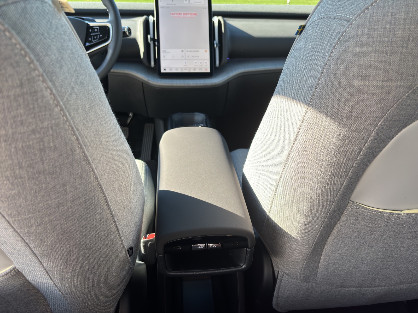 VOLVO EX30 E60 Ultra-image-9