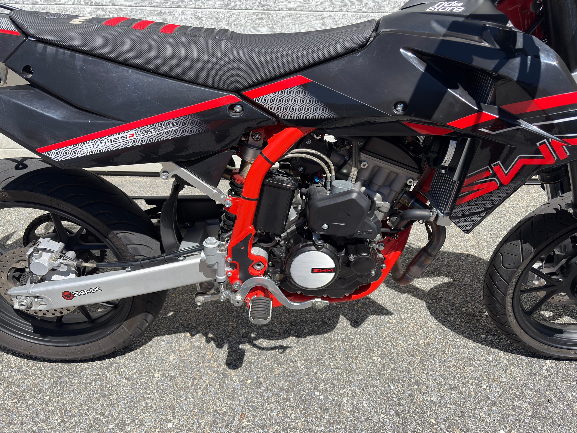 SWM SM 125 R-image-5